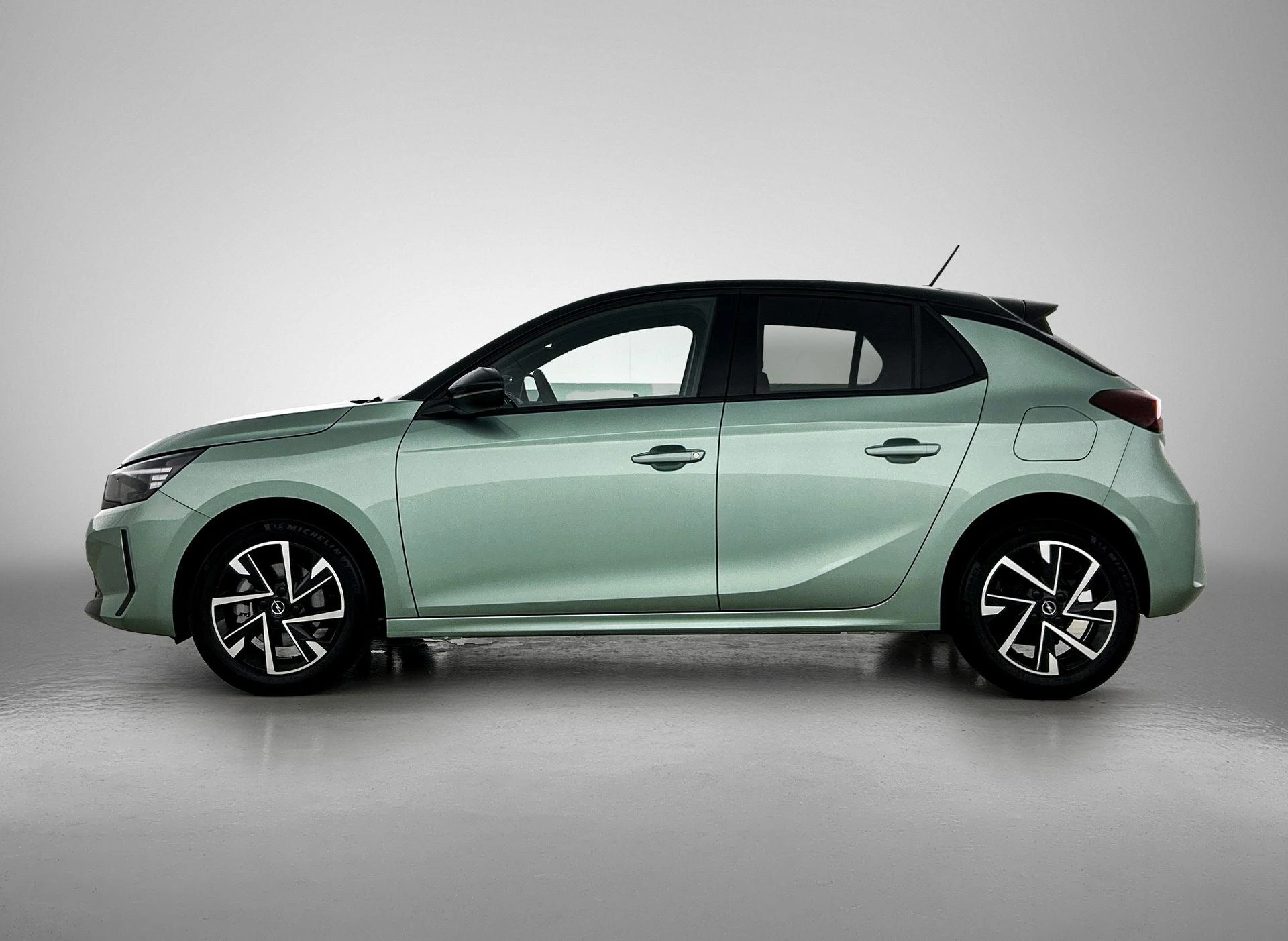Opel Corsa met kenteken KPB-61-H – autofoto 4