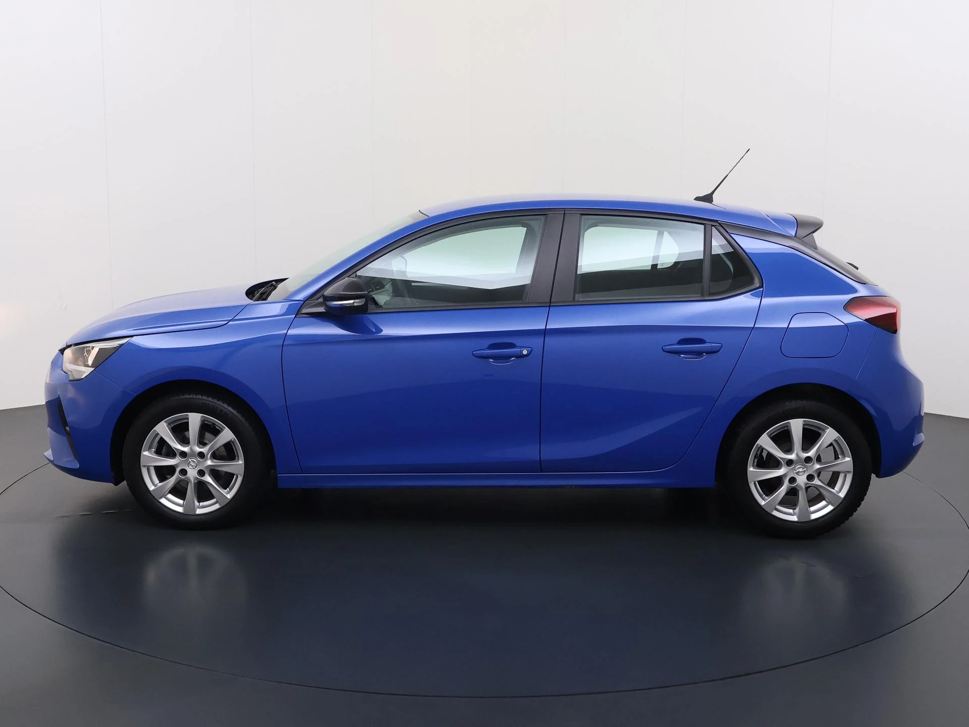 Opel Corsa met kenteken L-846-FG – autofoto 3