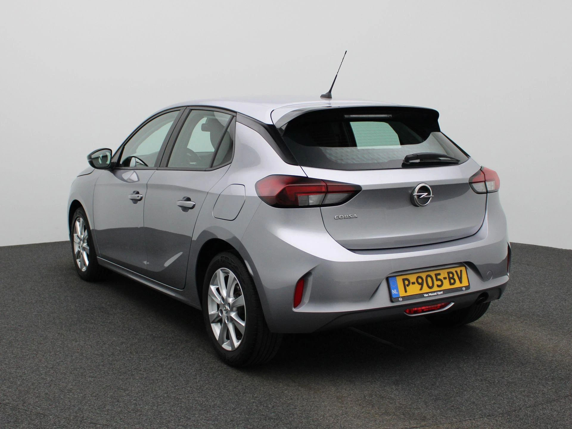 Opel Corsa met kenteken P-905-BV – autofoto 3