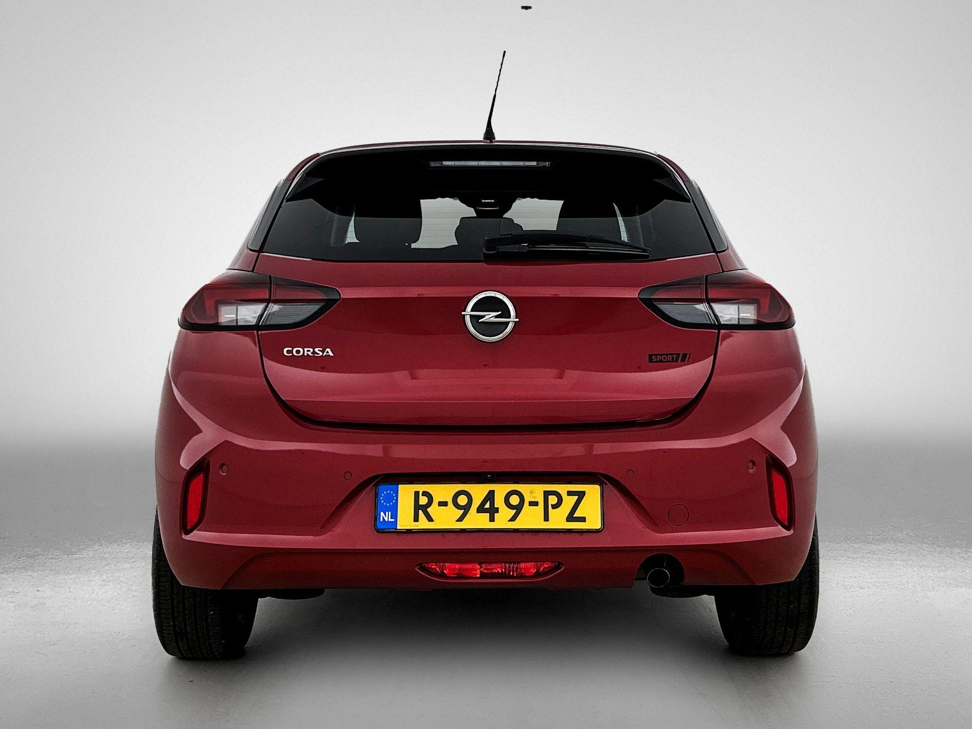 Opel Corsa met kenteken R-949-PZ – autofoto 5