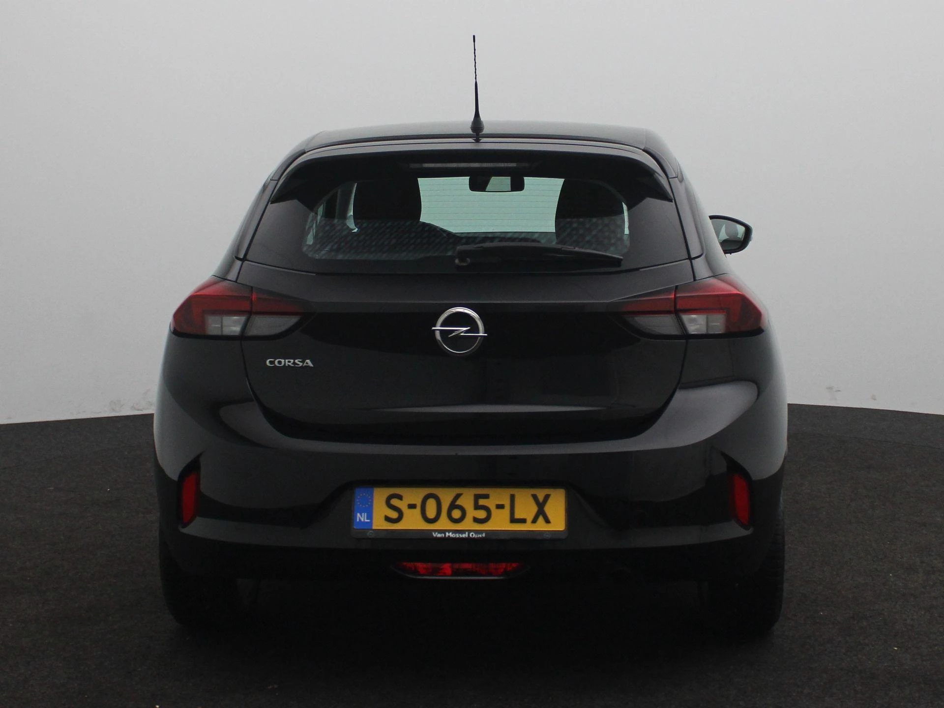 Opel Corsa met kenteken S-065-LX – autofoto 5