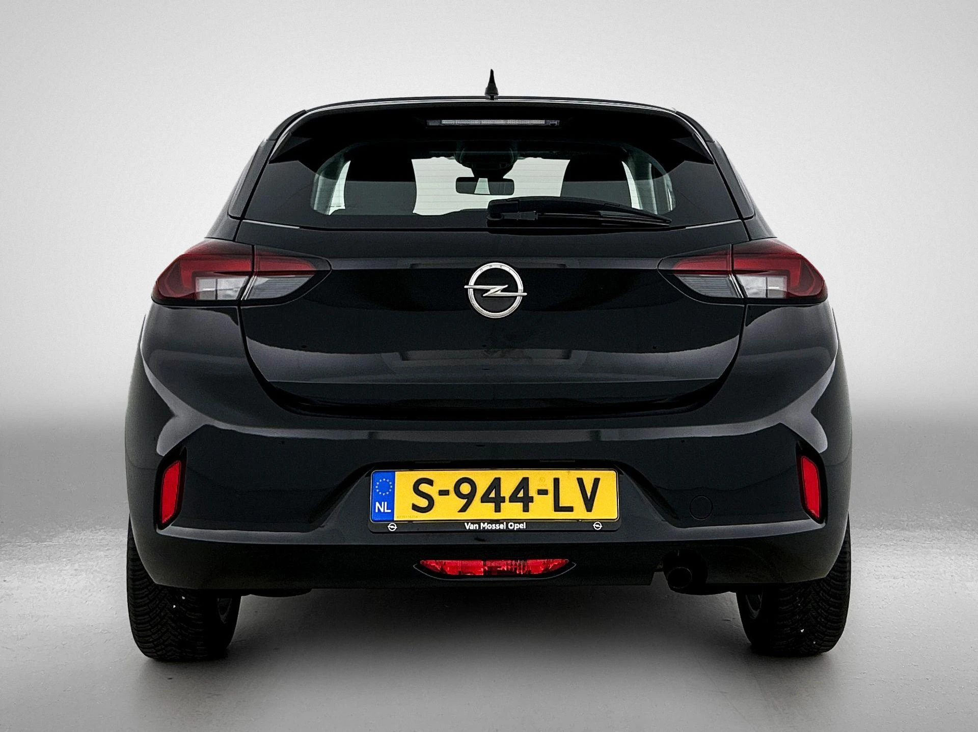 Opel Corsa met kenteken S-944-LV – autofoto 5
