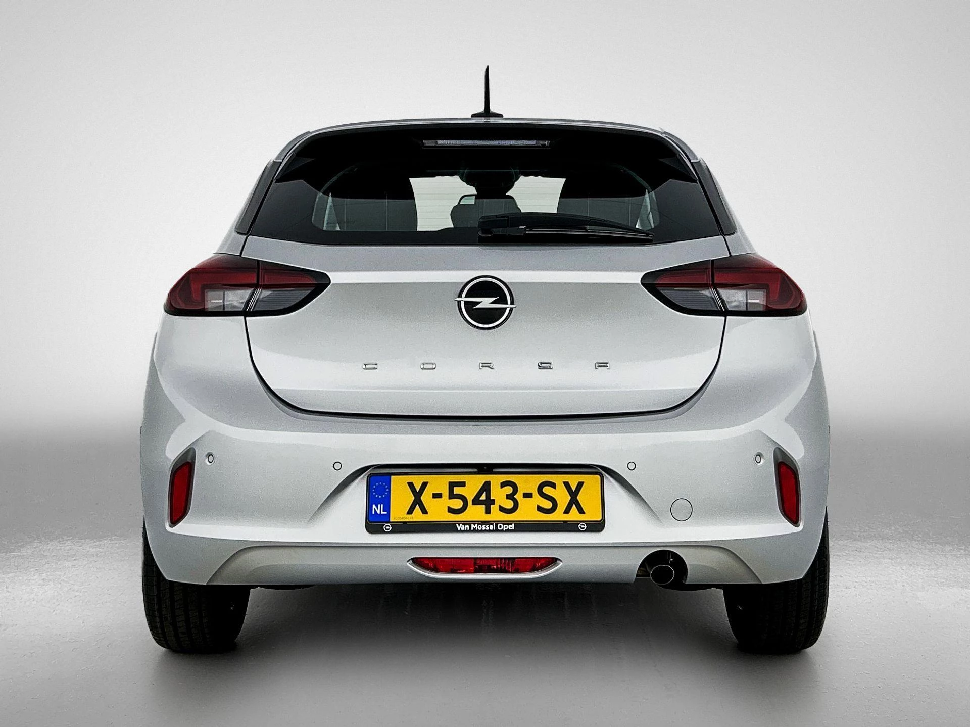 Opel Corsa met kenteken X-543-SX – autofoto 5