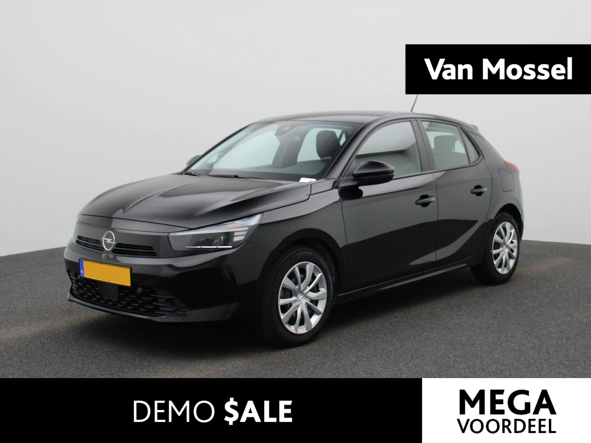 Opel Corsa met kenteken X-702-JT – autofoto 2