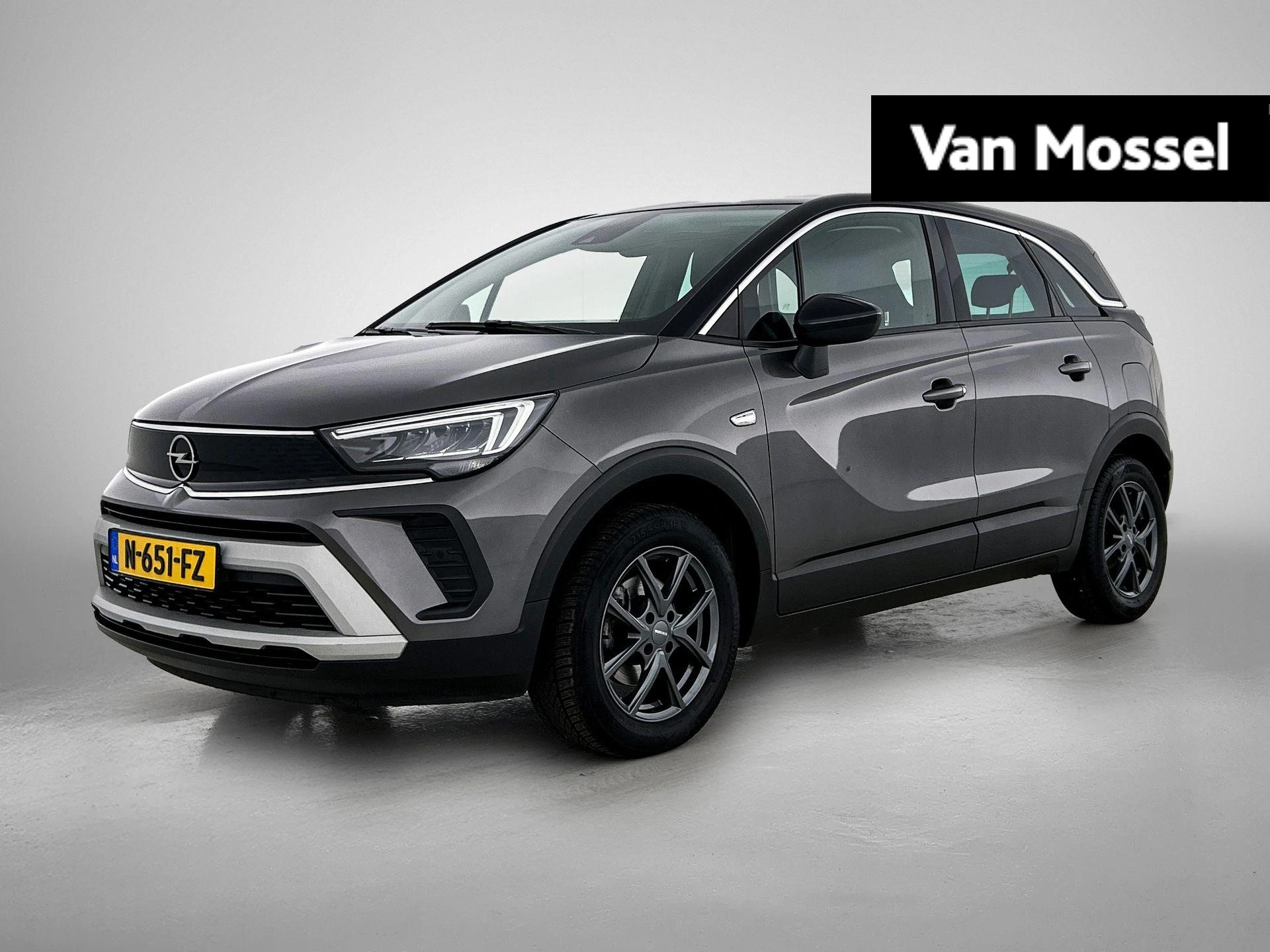Opel Crossland met kenteken 47100 – autofoto 2