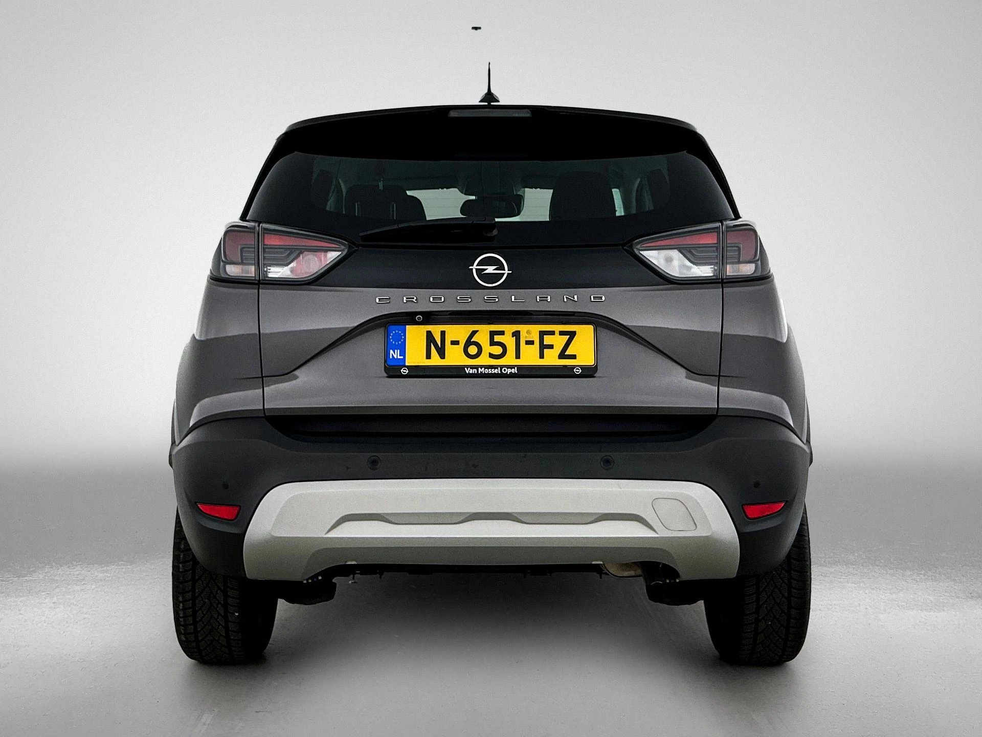 Opel Crossland met kenteken 47100 – autofoto 5