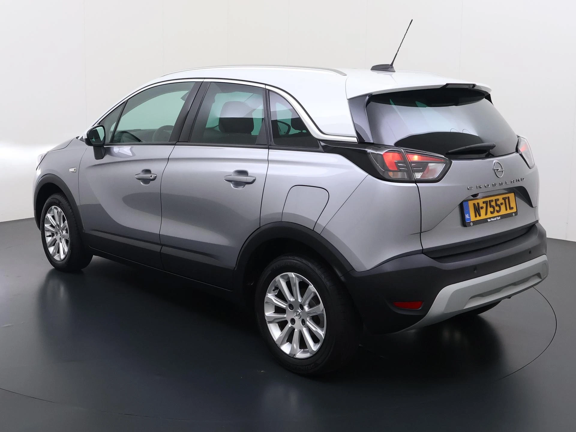 Opel Crossland met kenteken N-755-TL – autofoto 3
