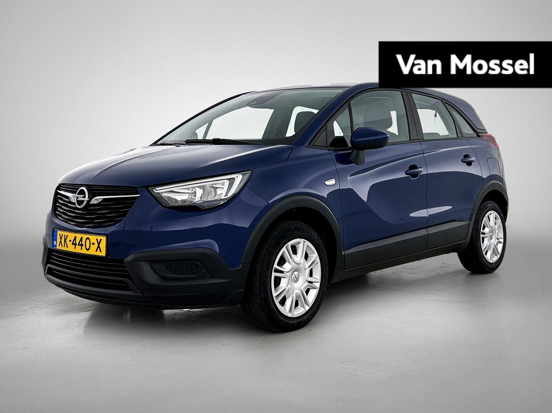 Opel CrosslandX met kenteken 46100 – autofoto 2