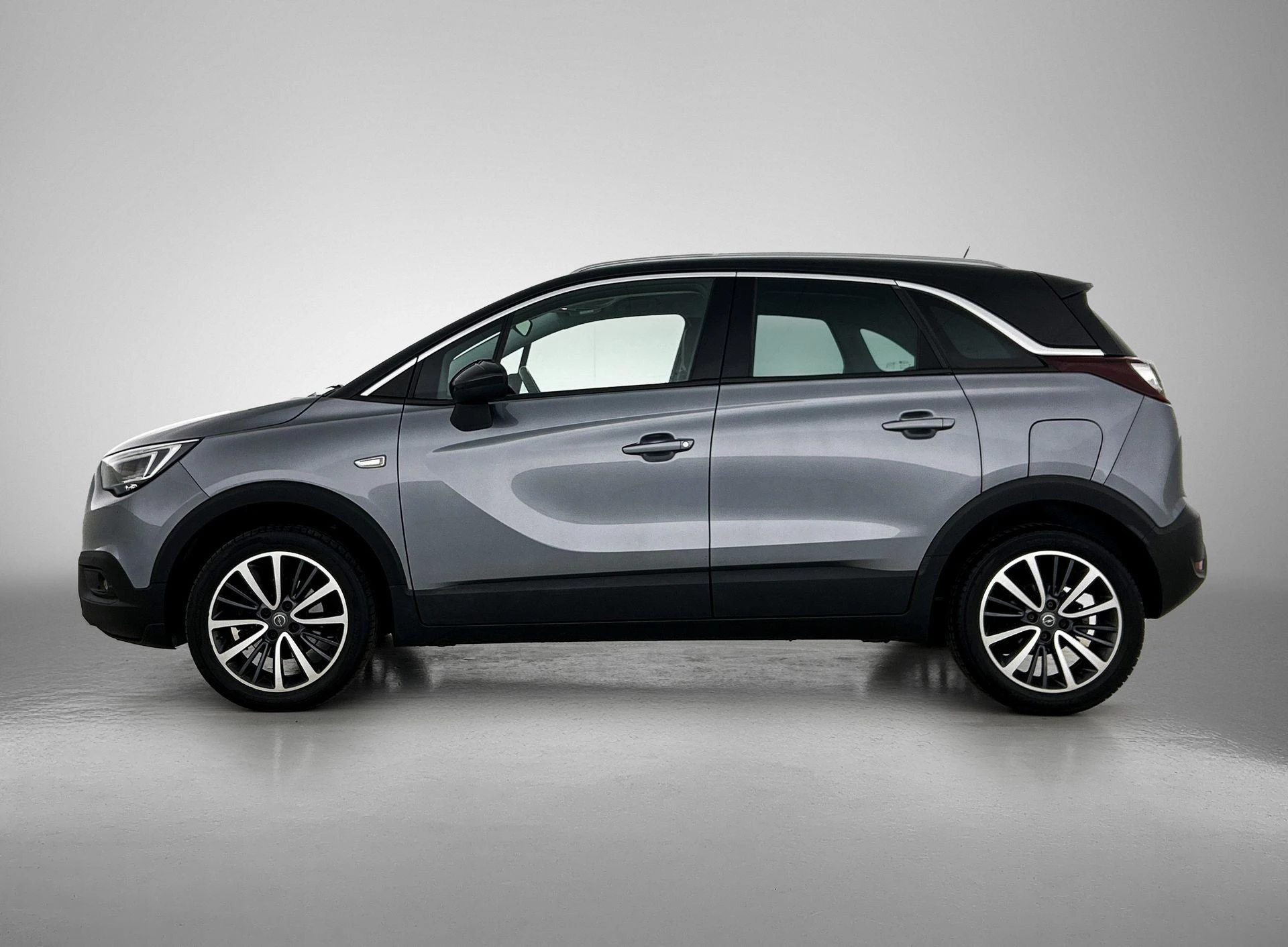 Opel CrosslandX met kenteken 63100 – autofoto 4