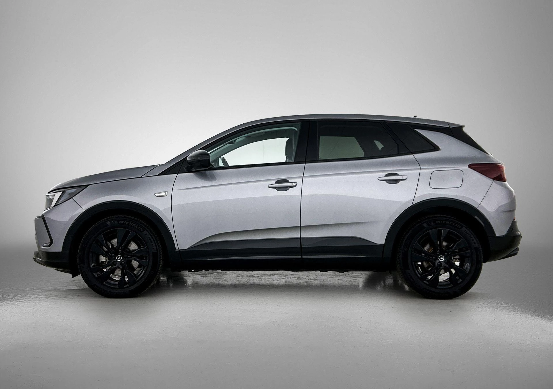 Opel Grandland met kenteken 56 – autofoto 4
