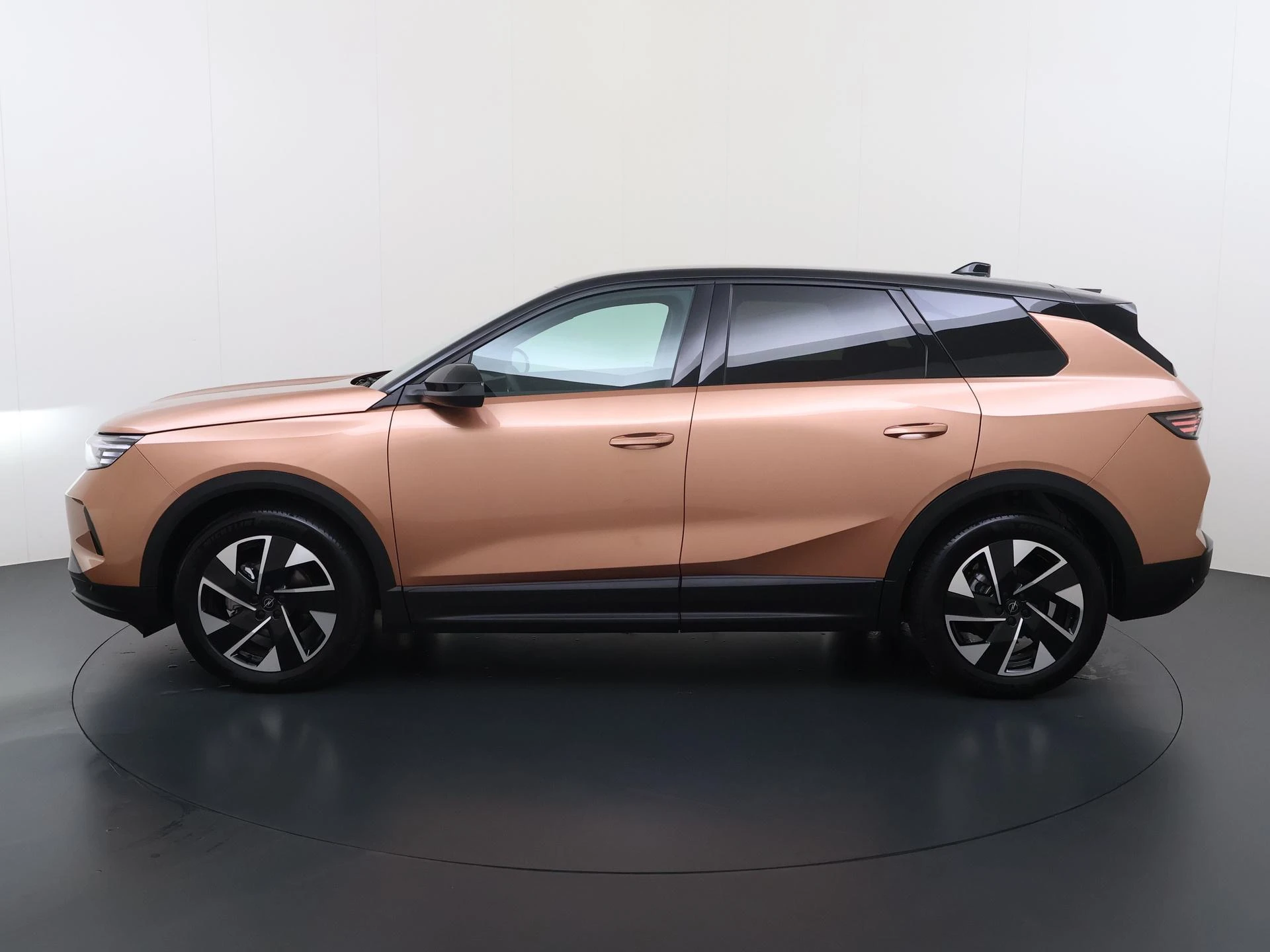 Opel Grandland – autofoto 3