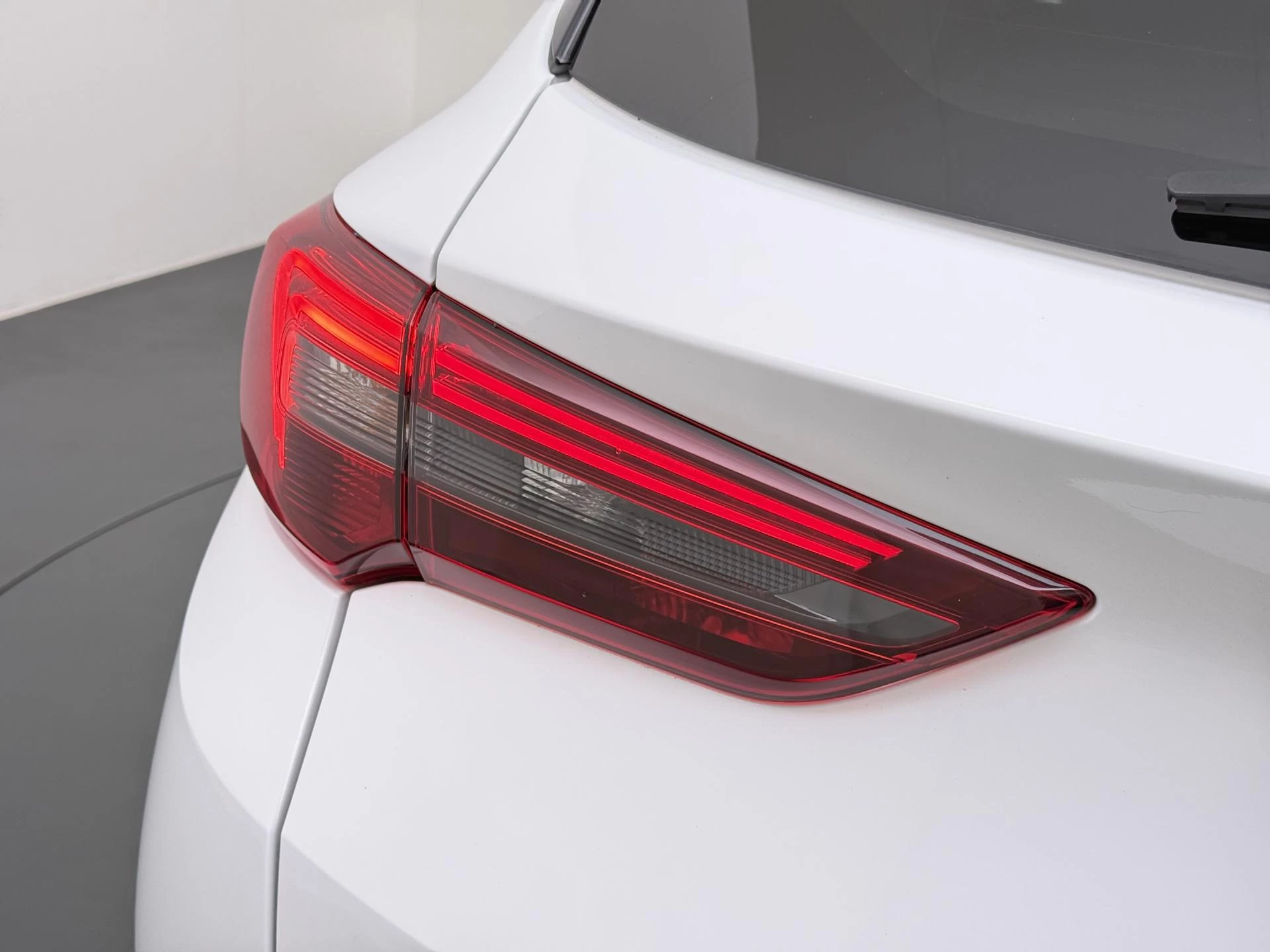 Opel Grandland met kenteken KBP-03-T – autofoto 5