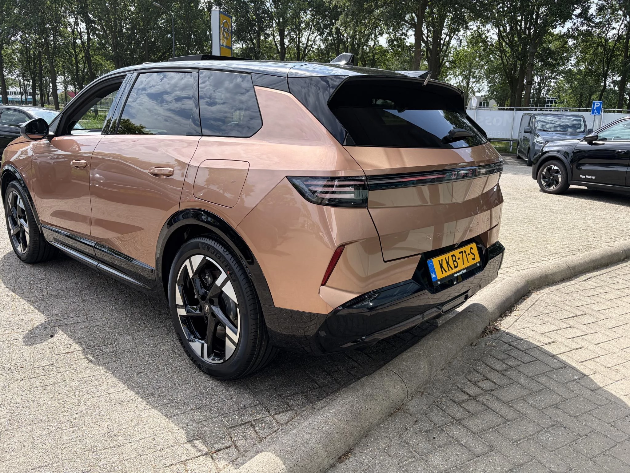 Opel Grandland met kenteken KKB-71-S – autofoto 5