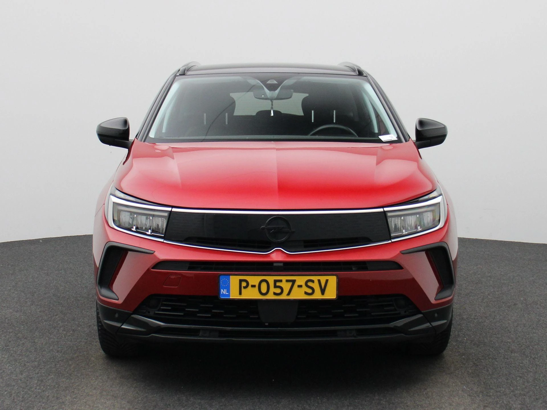 Opel Grandland met kenteken P-057-SV – autofoto 4