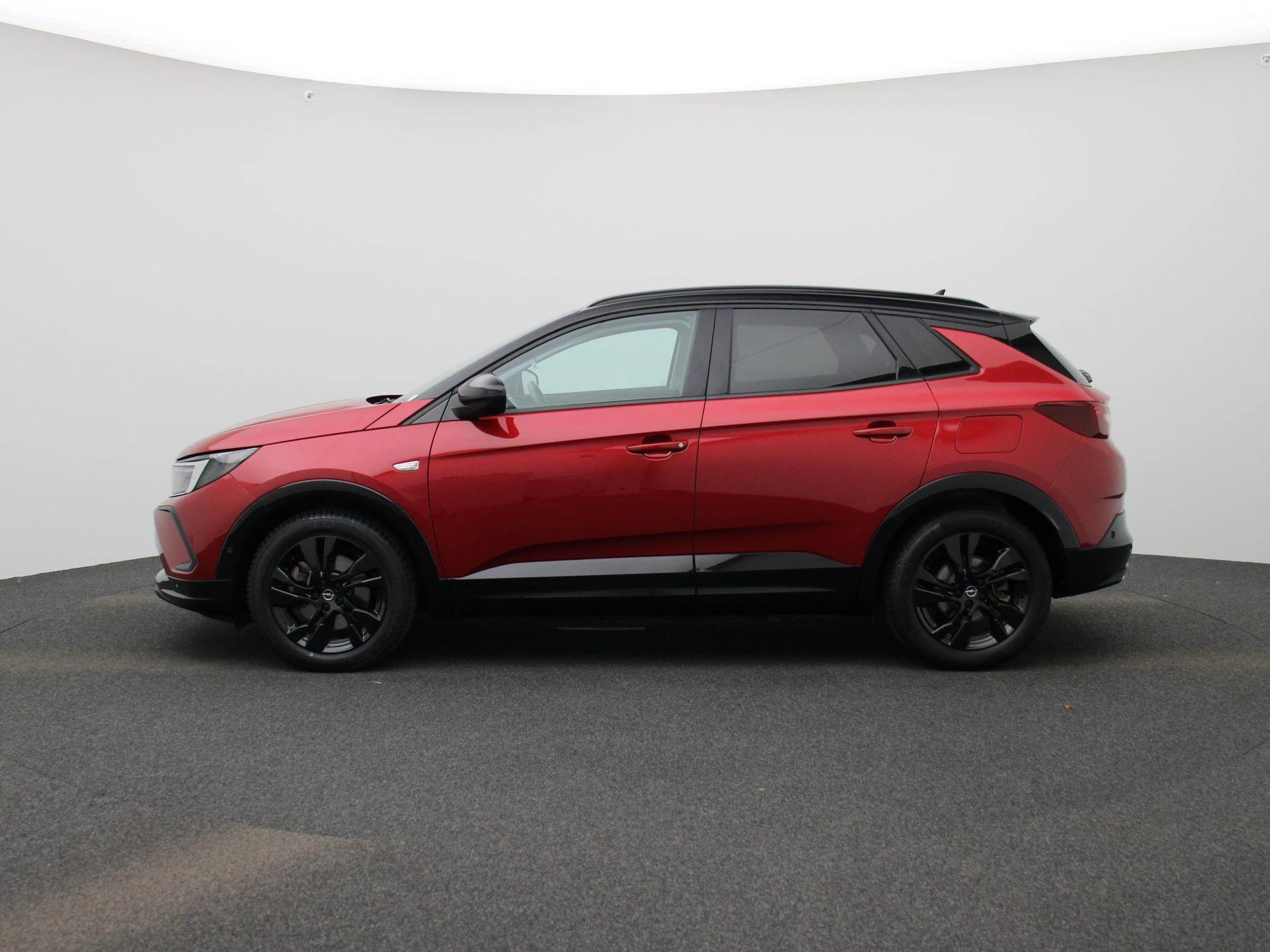 Opel Grandland met kenteken P-057-SV – autofoto 5