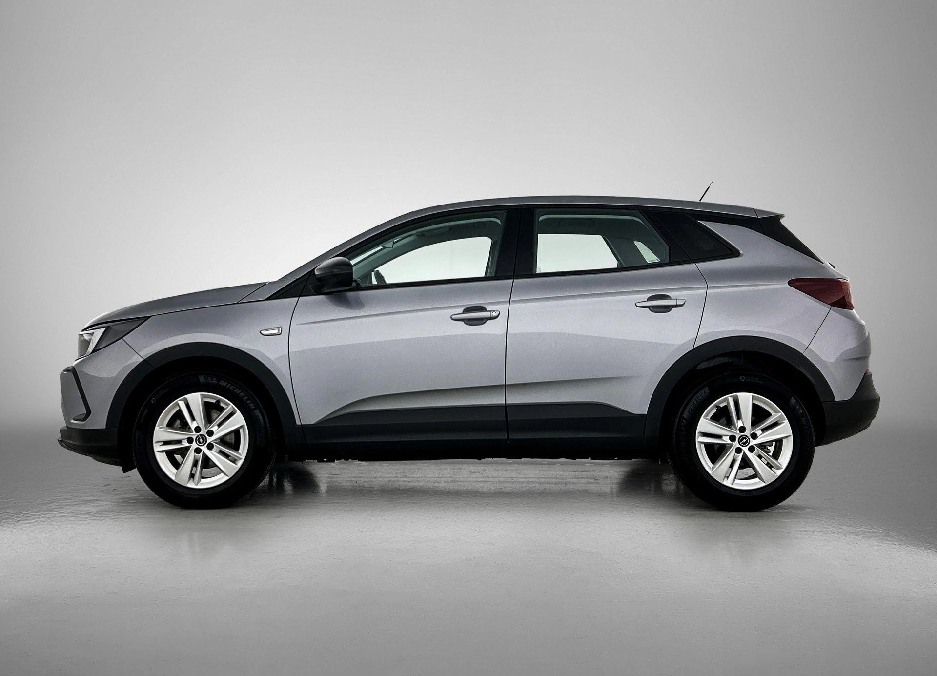 Opel Grandland met kenteken P-211-VG – autofoto 4