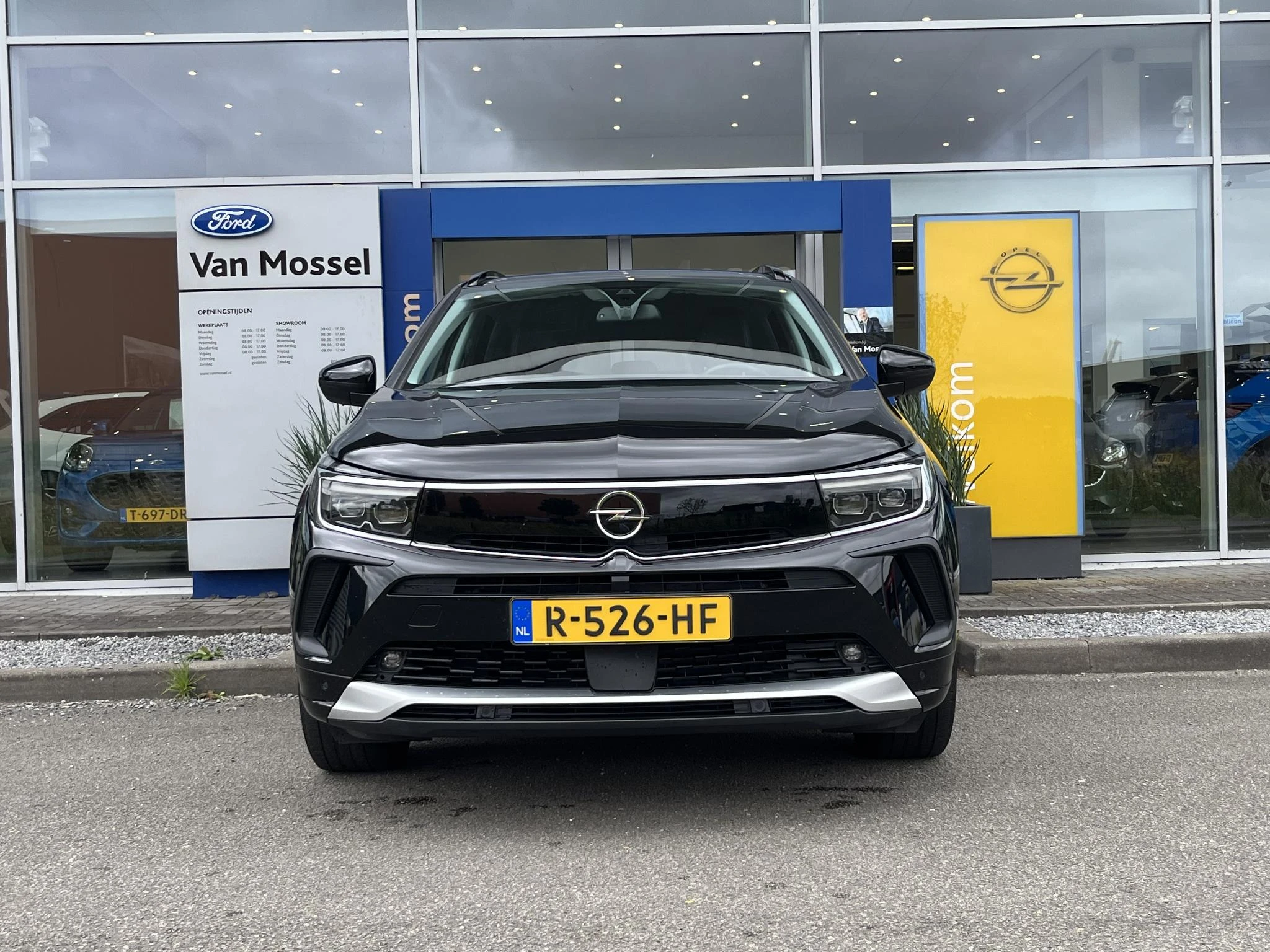 Opel Grandland met kenteken R-526-HF – autofoto 4