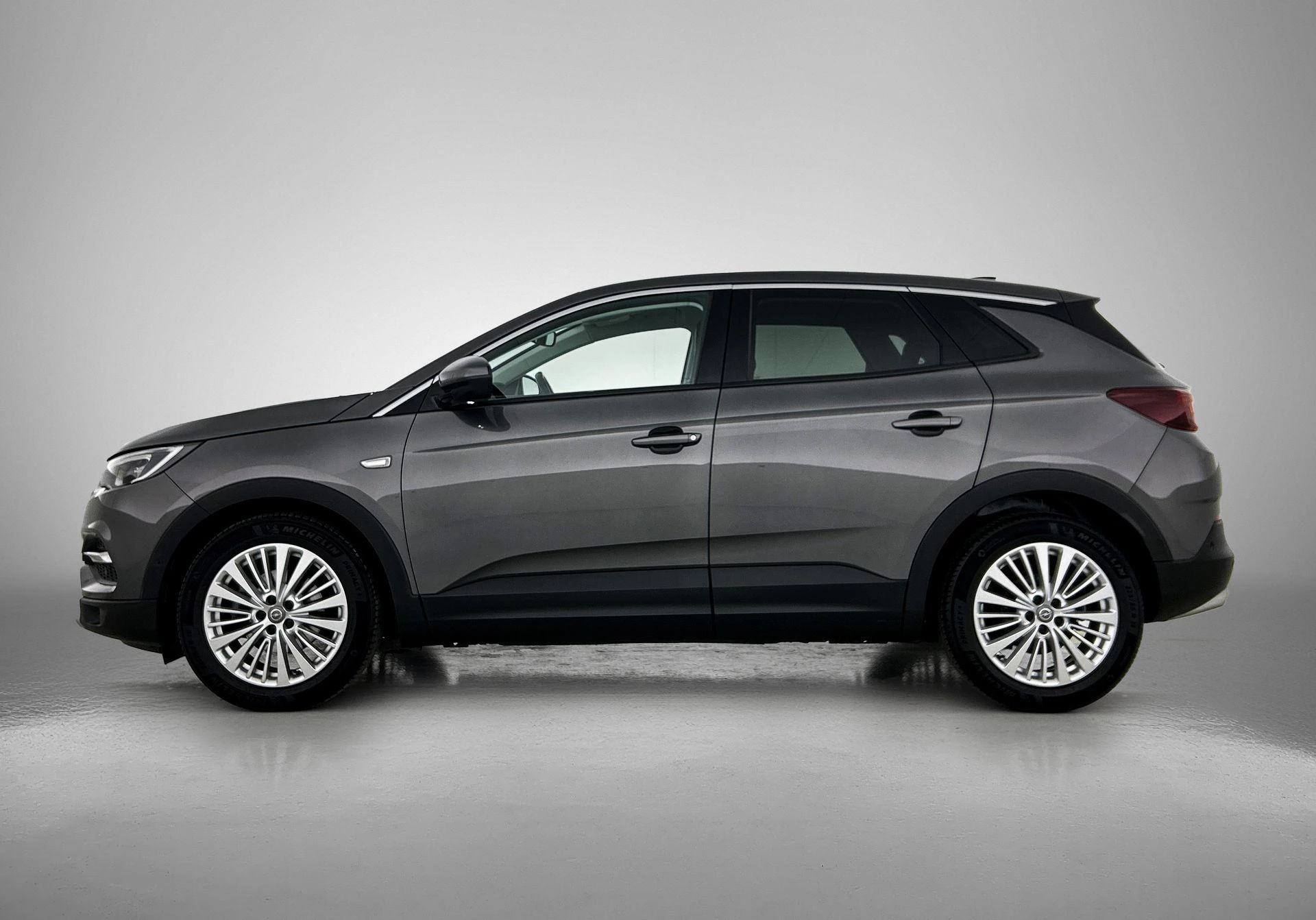 Opel GrandlandX met kenteken 50100 – autofoto 4