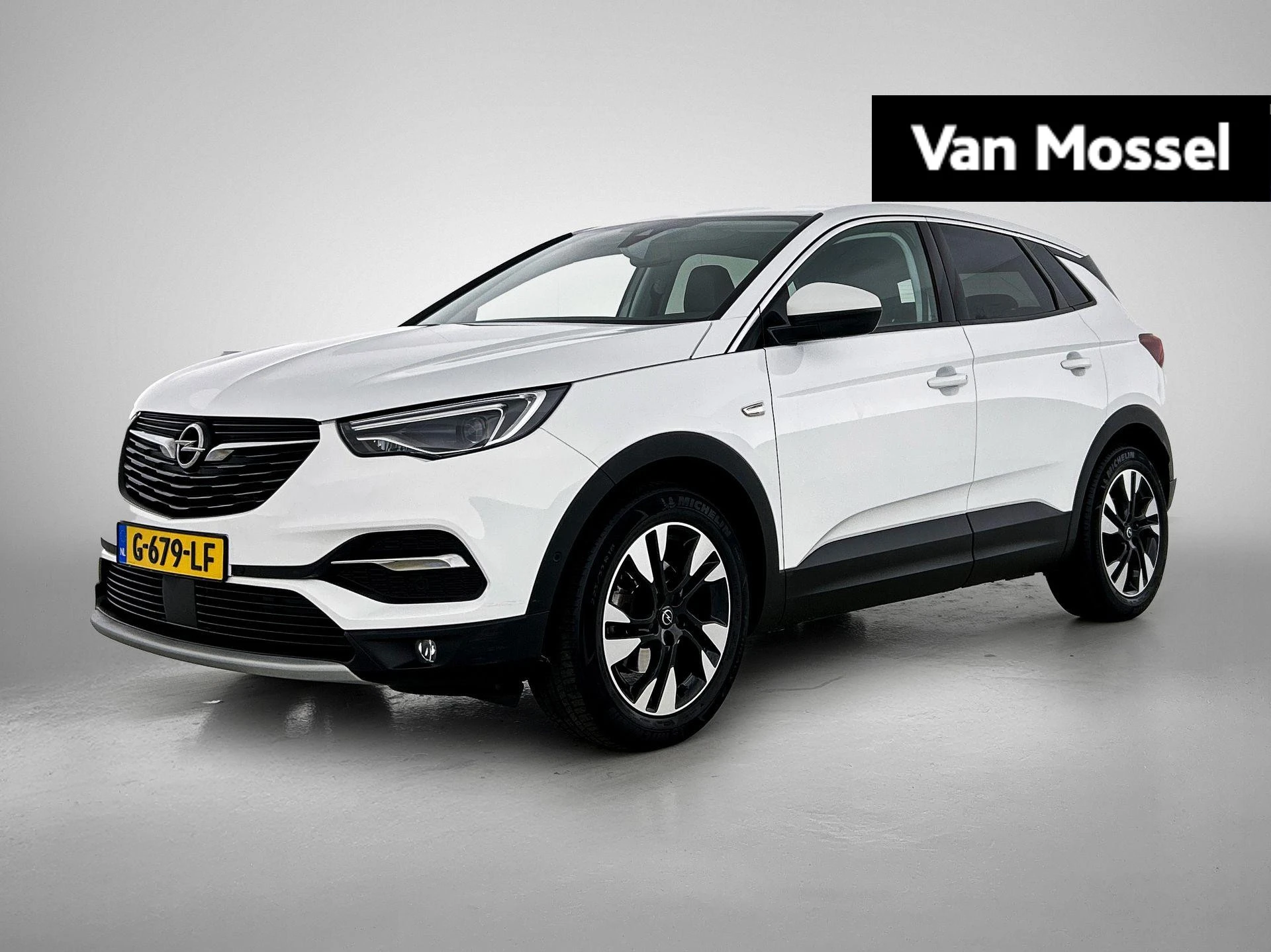 Opel GrandlandX met kenteken 51100 – autofoto 2