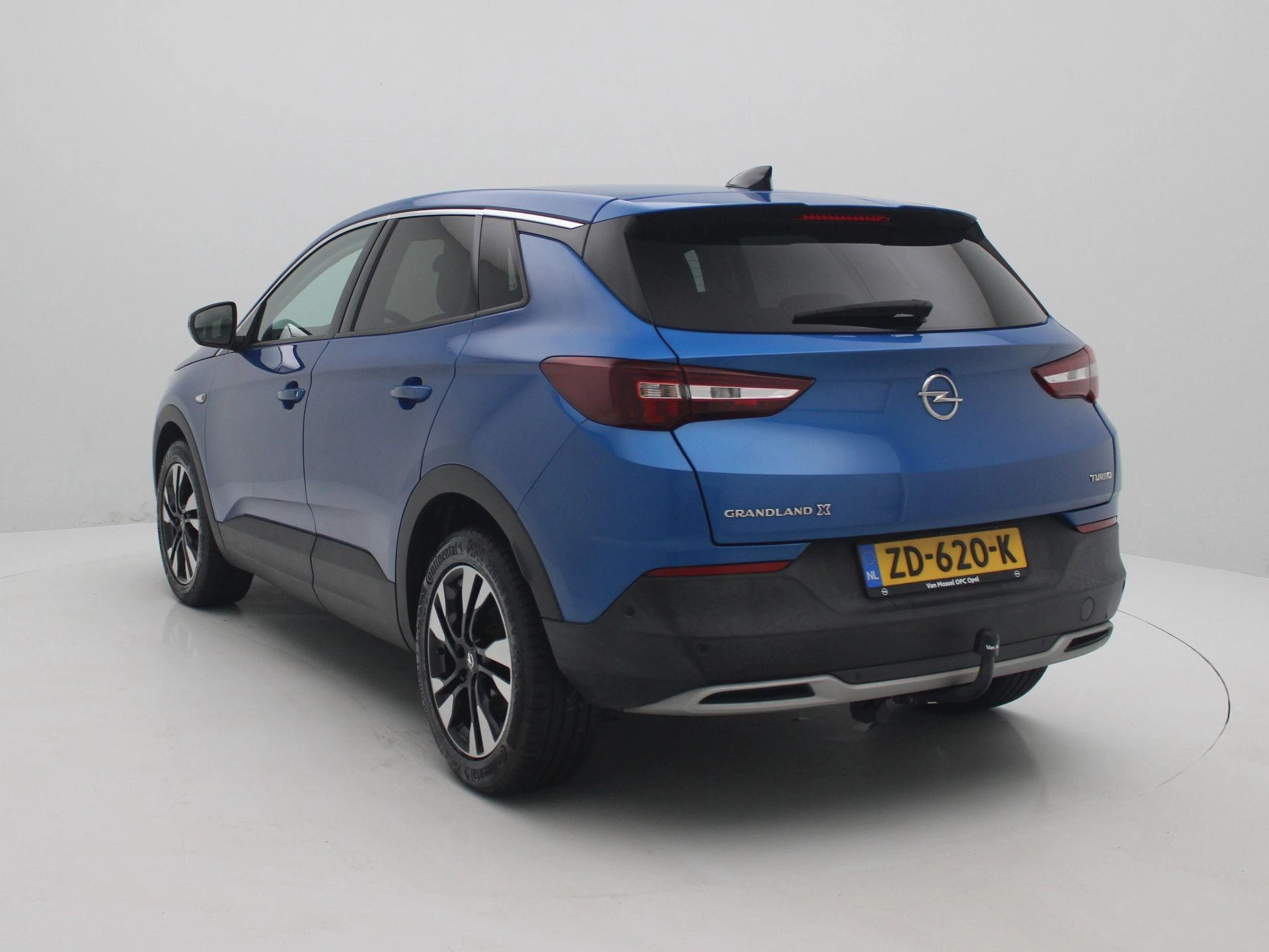 Opel GrandlandX met kenteken 53100 – autofoto 3