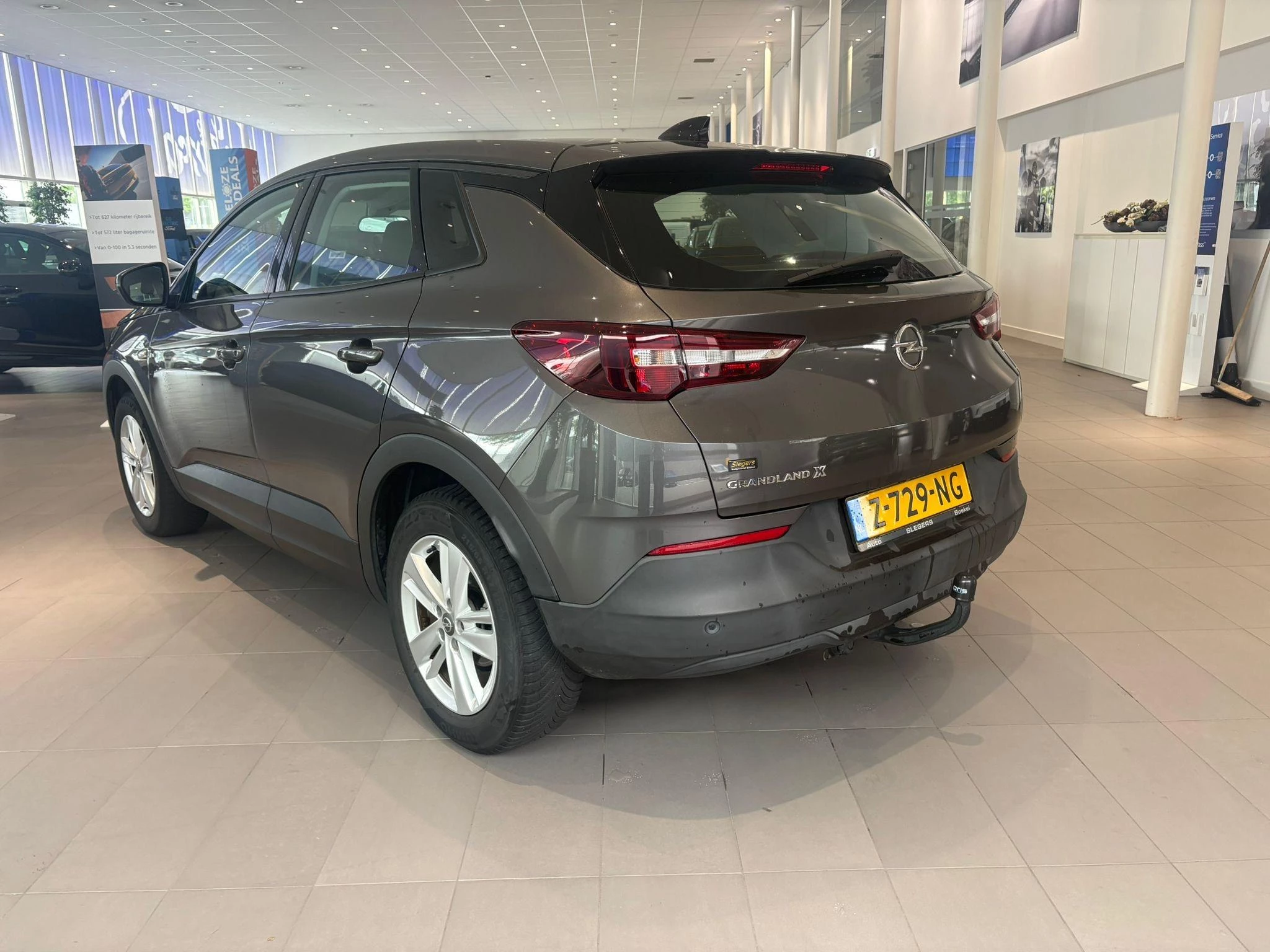 Opel GrandlandX met kenteken 63100 – autofoto 5
