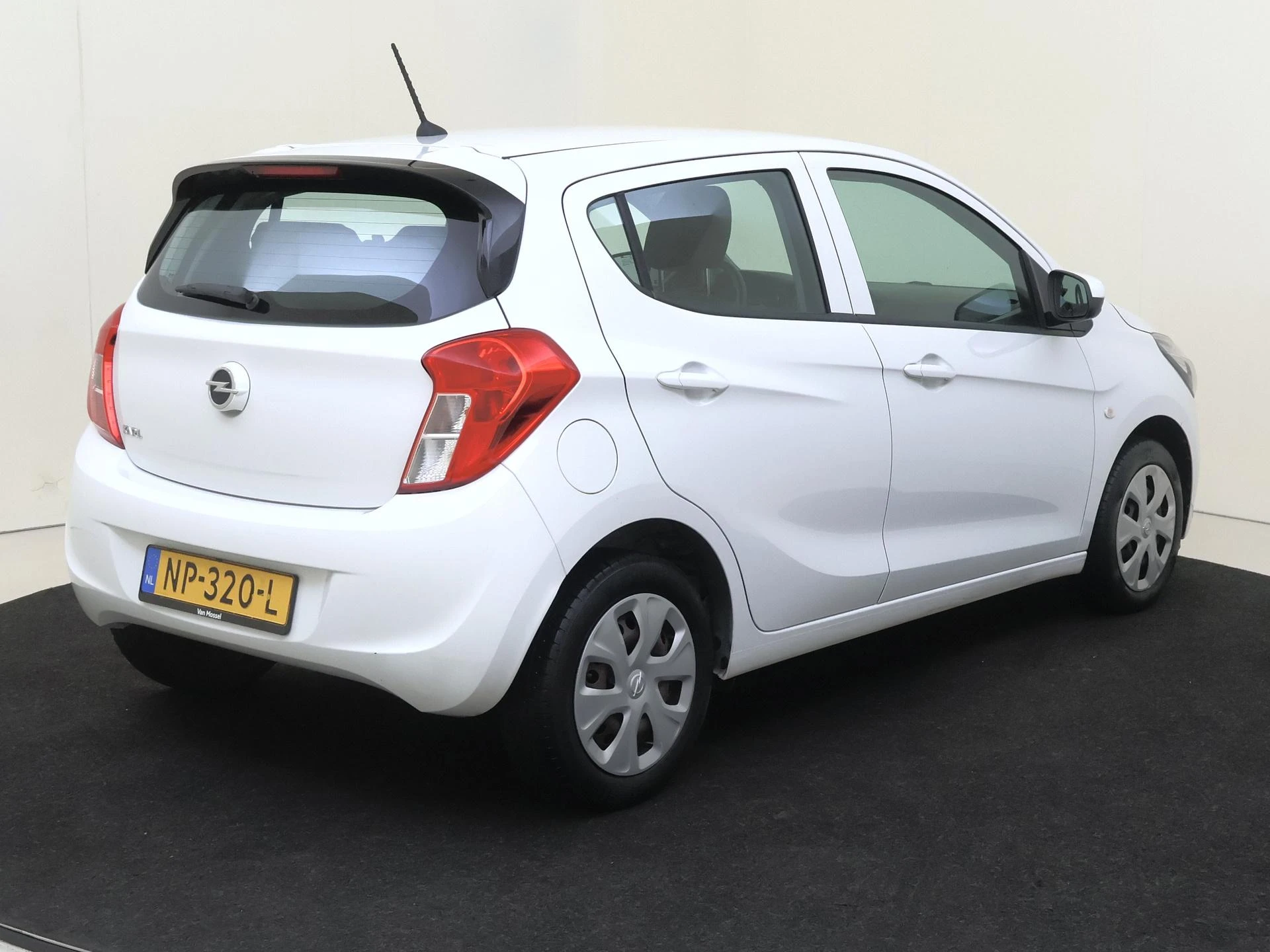 Opel KARL met kenteken 51100 – autofoto 5