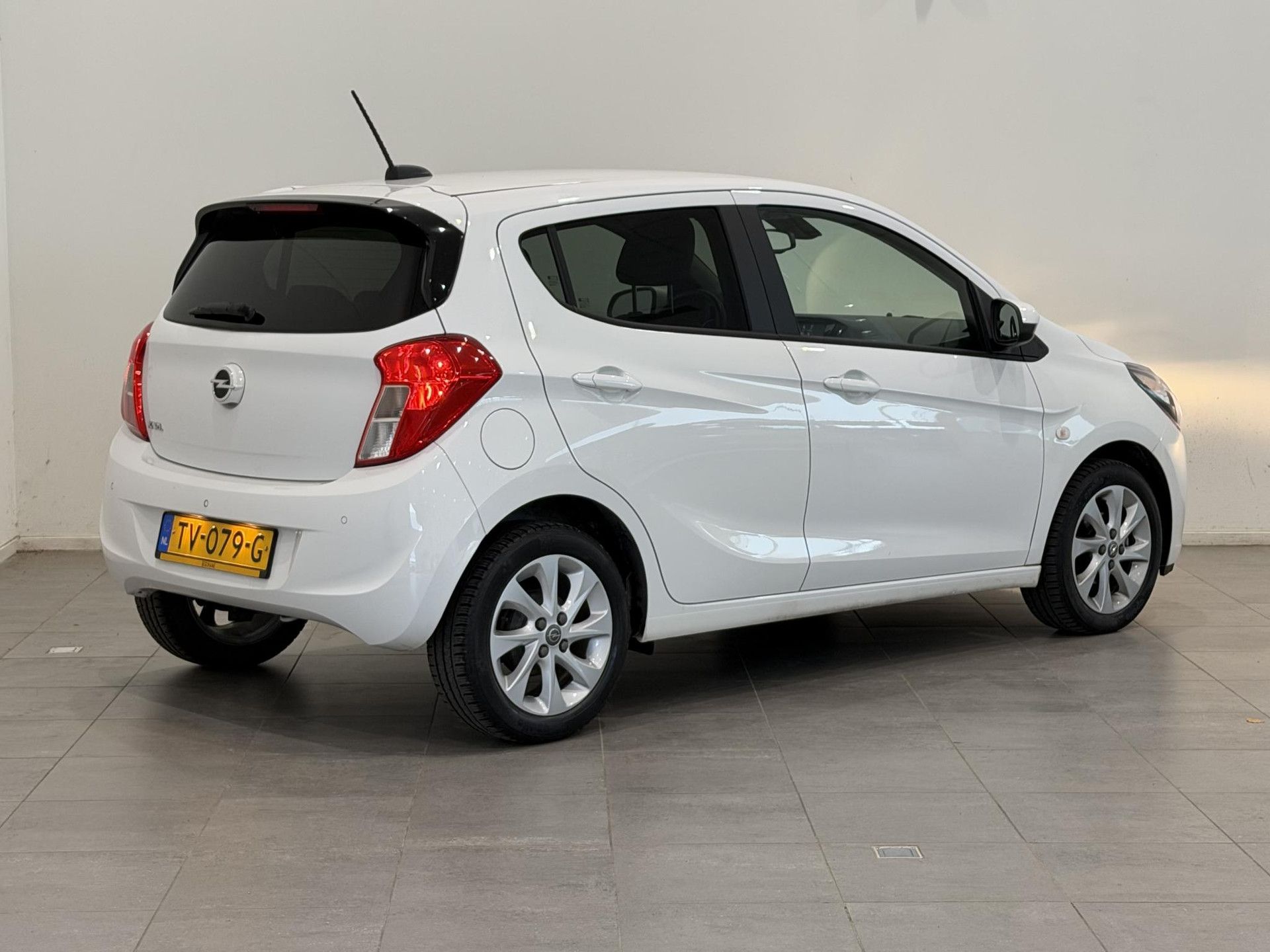 Opel KARL met kenteken TV-079-G – autofoto 2