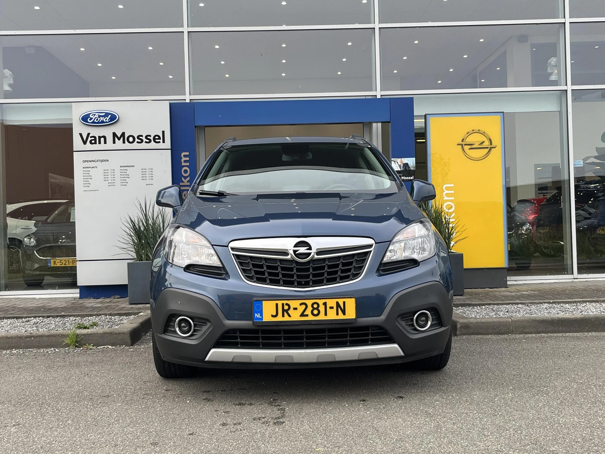 Opel Mokka met kenteken 76100 – autofoto 4