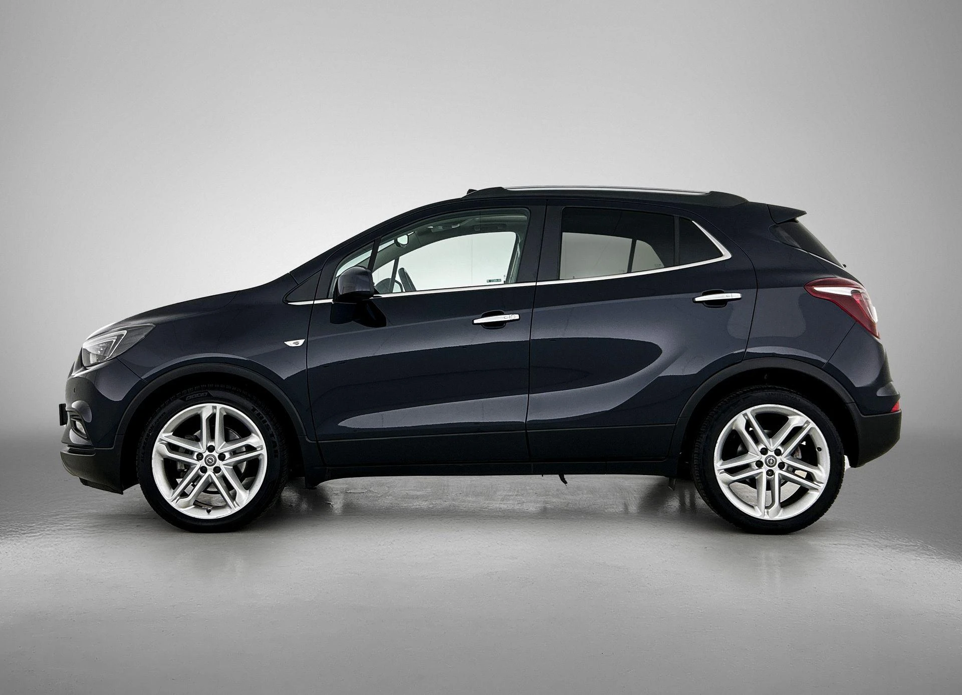 Opel MokkaX met kenteken 76100 – autofoto 4