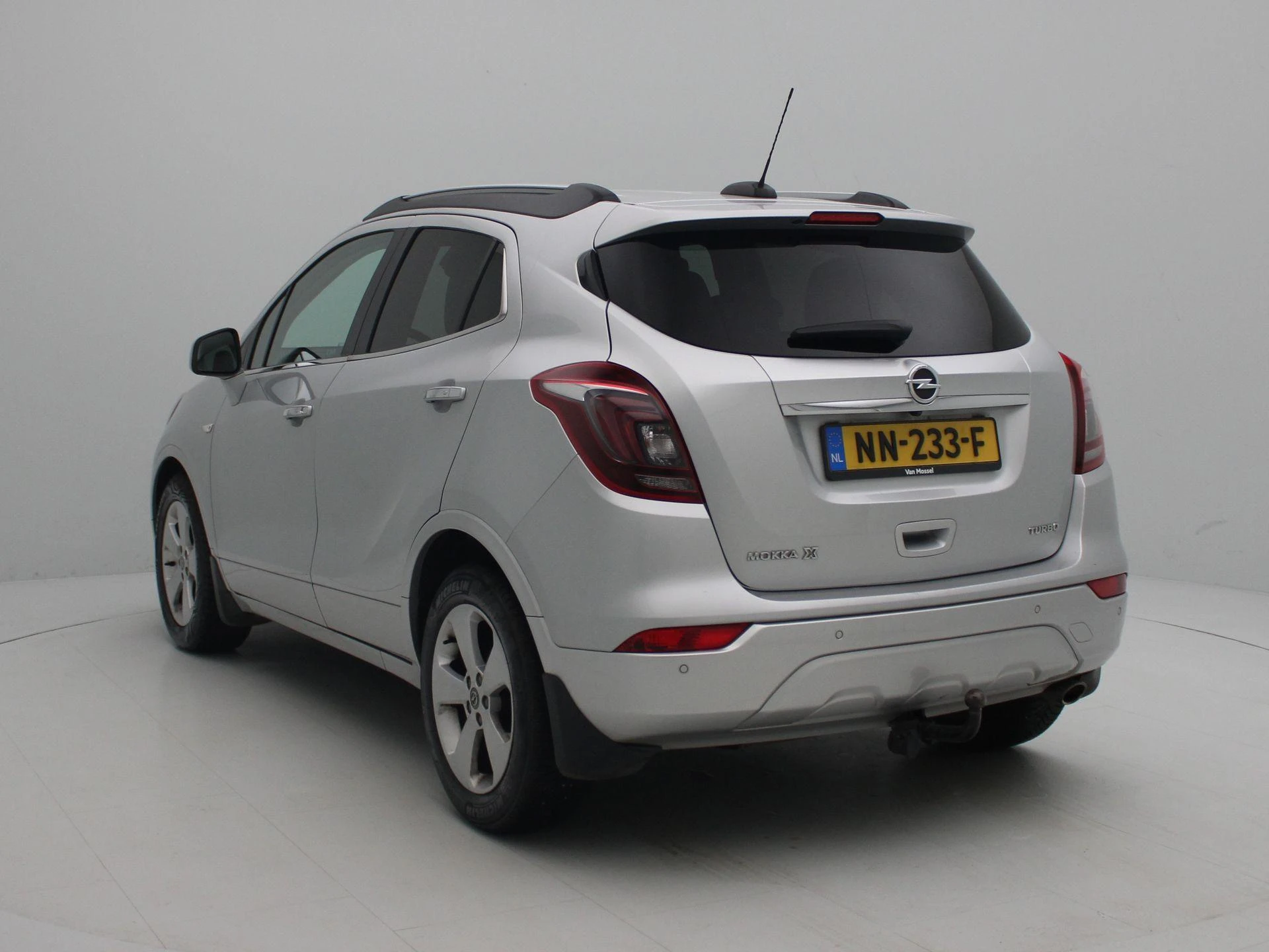 Opel MokkaX met kenteken 82100 – autofoto 3