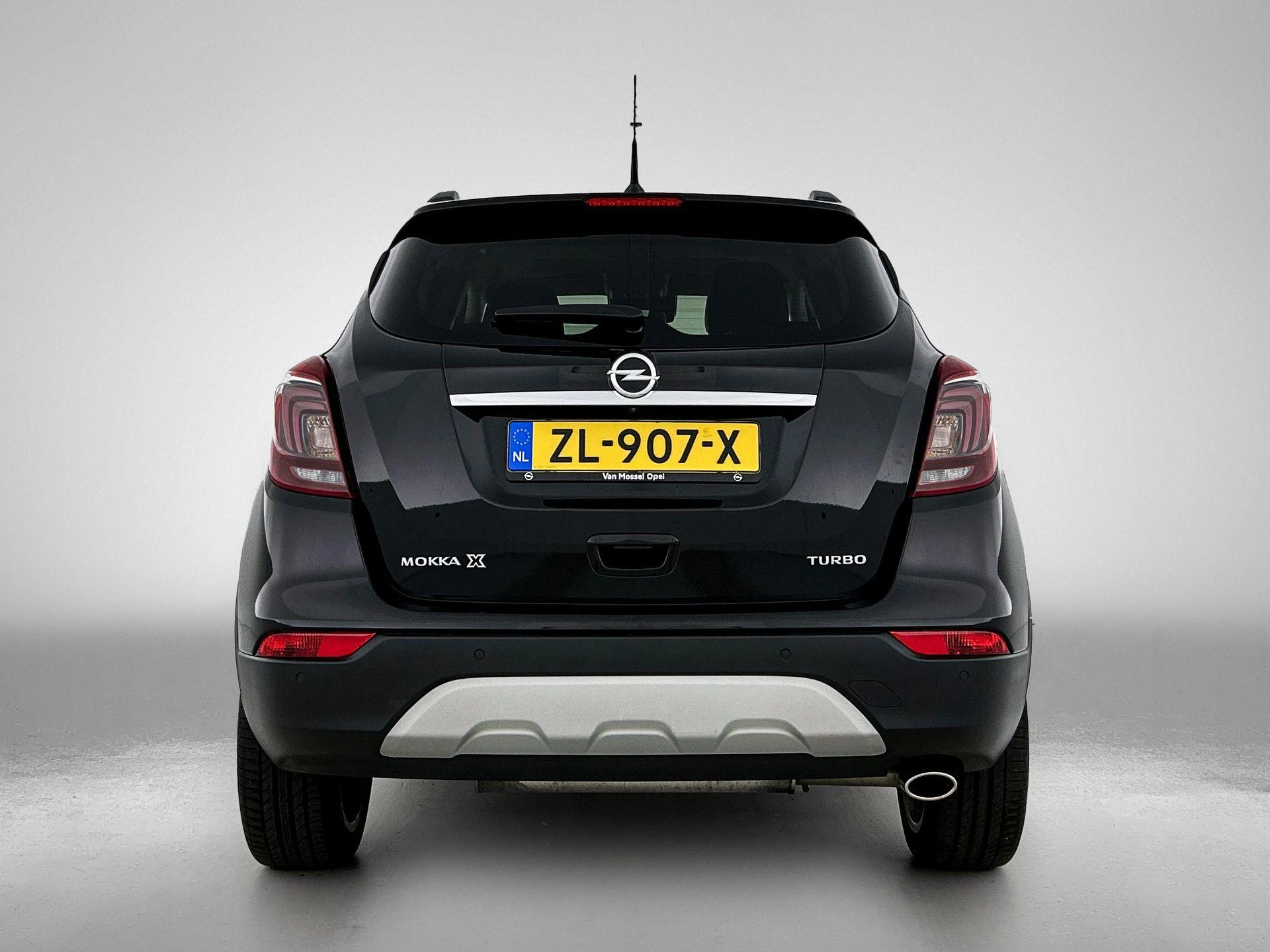 Opel MokkaX met kenteken 82100 – autofoto 5