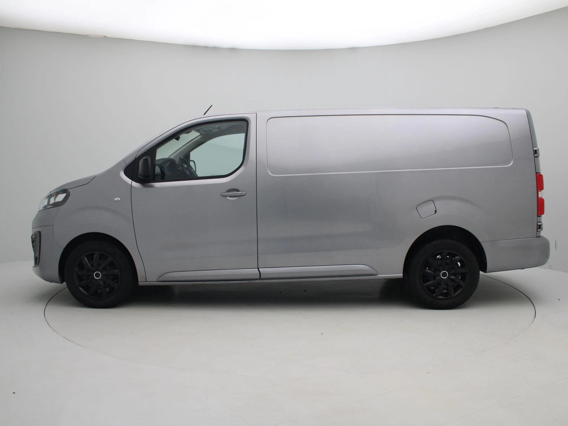 Opel Vivaro – autofoto 5
