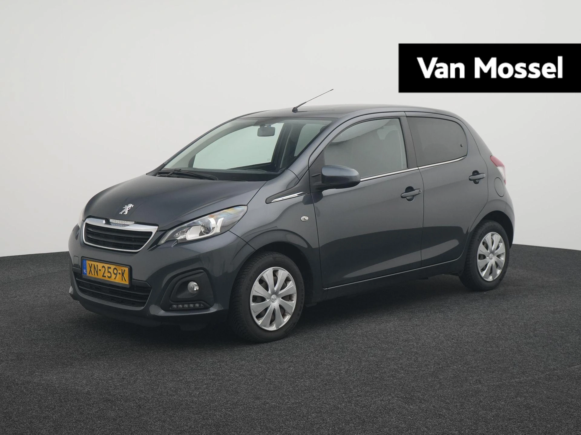 Peugeot 108 met kenteken 42100 – autofoto 2