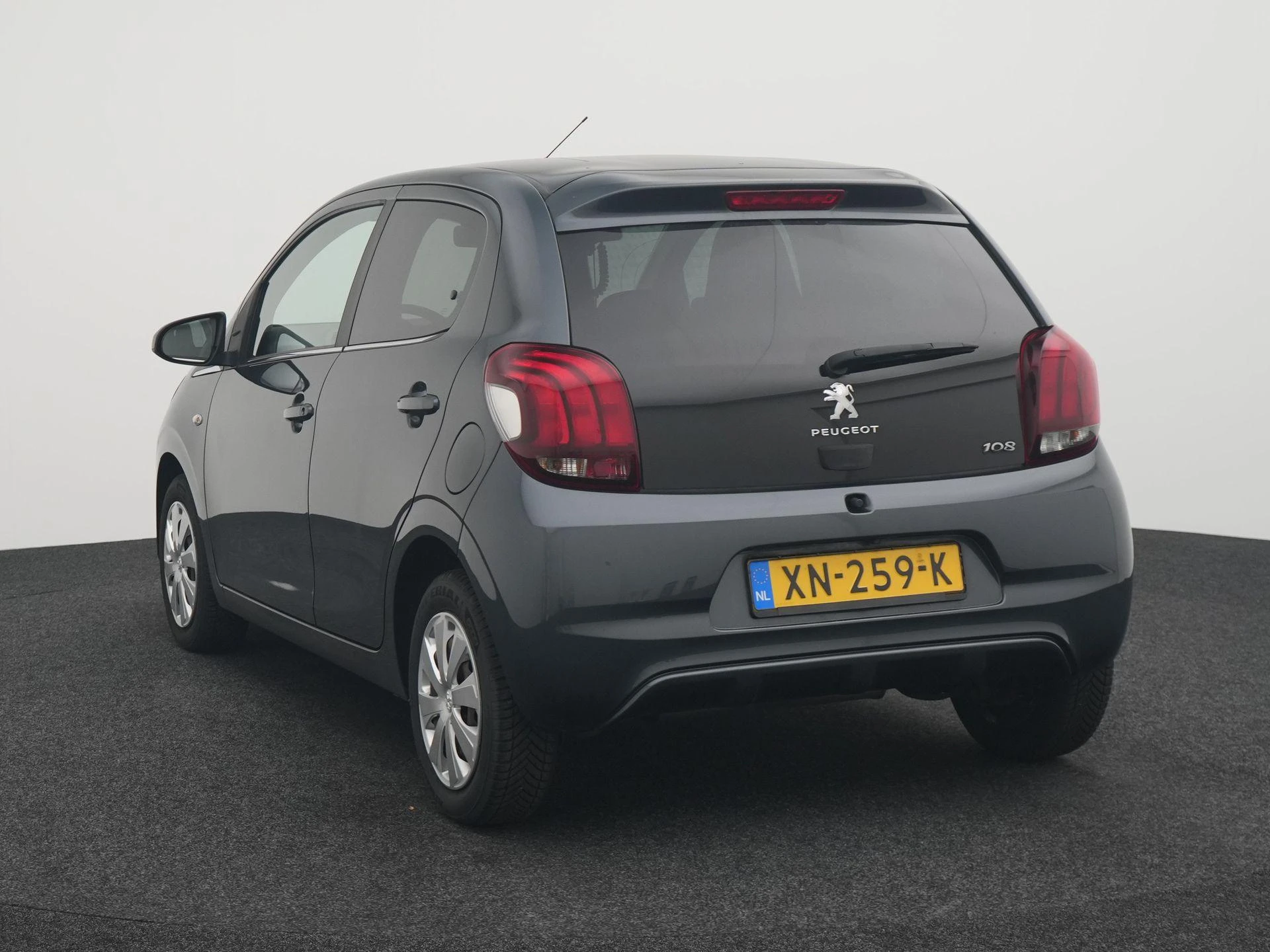 Peugeot 108 met kenteken 42100 – autofoto 3
