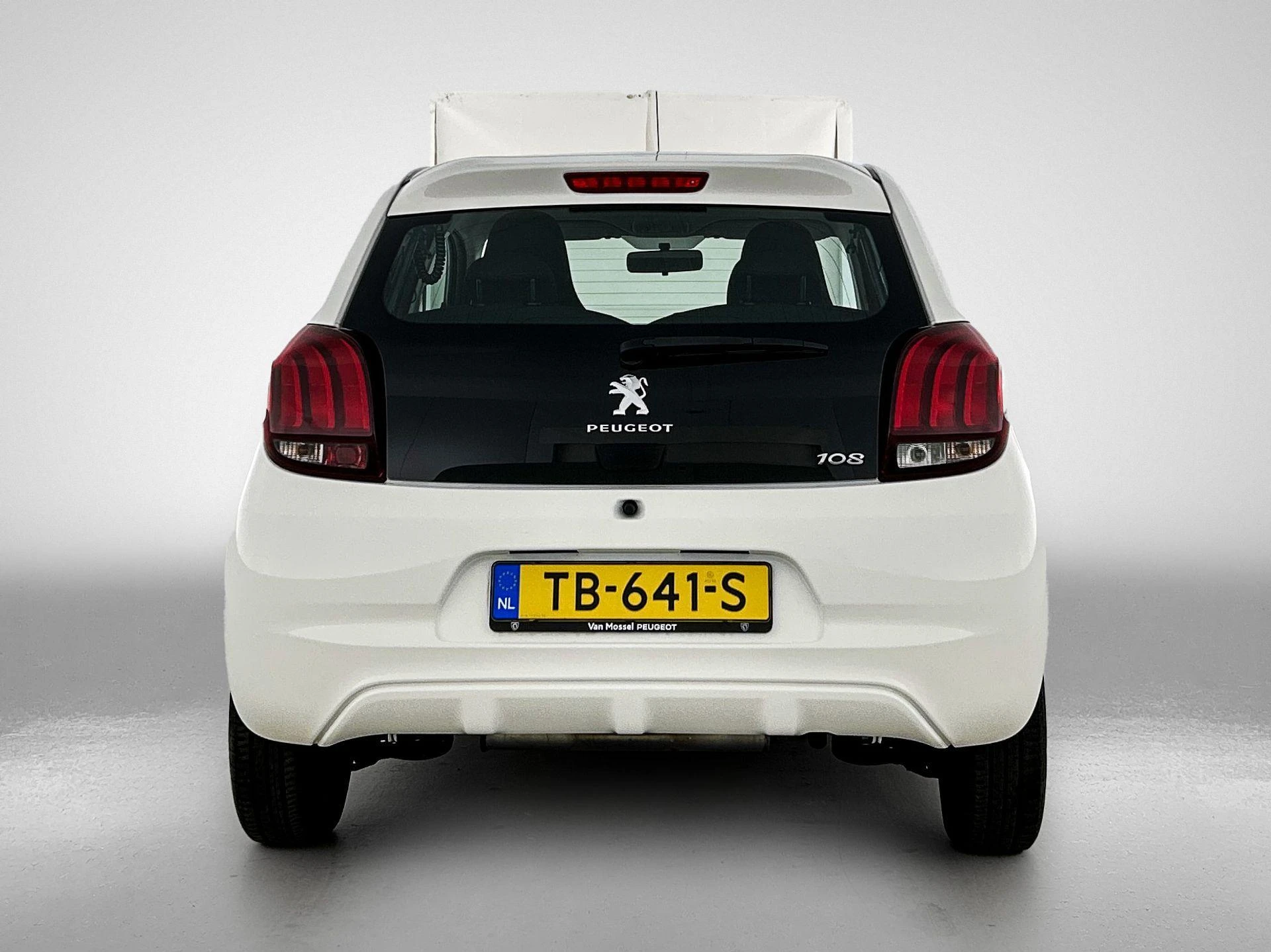 Peugeot 108 met kenteken 44100 – autofoto 5
