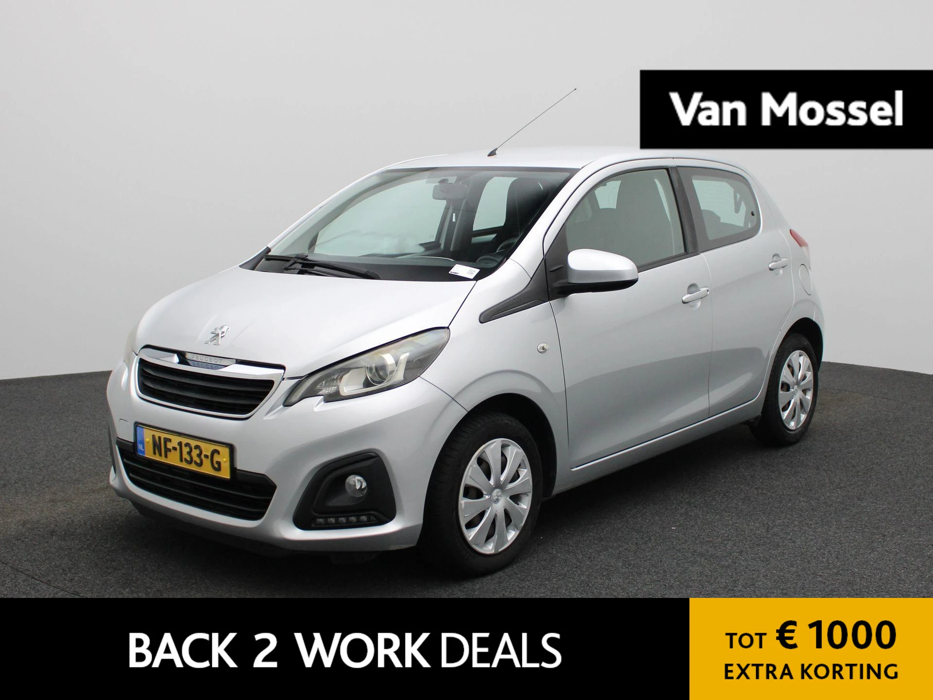 Peugeot 108 met kenteken 45100 – autofoto 2