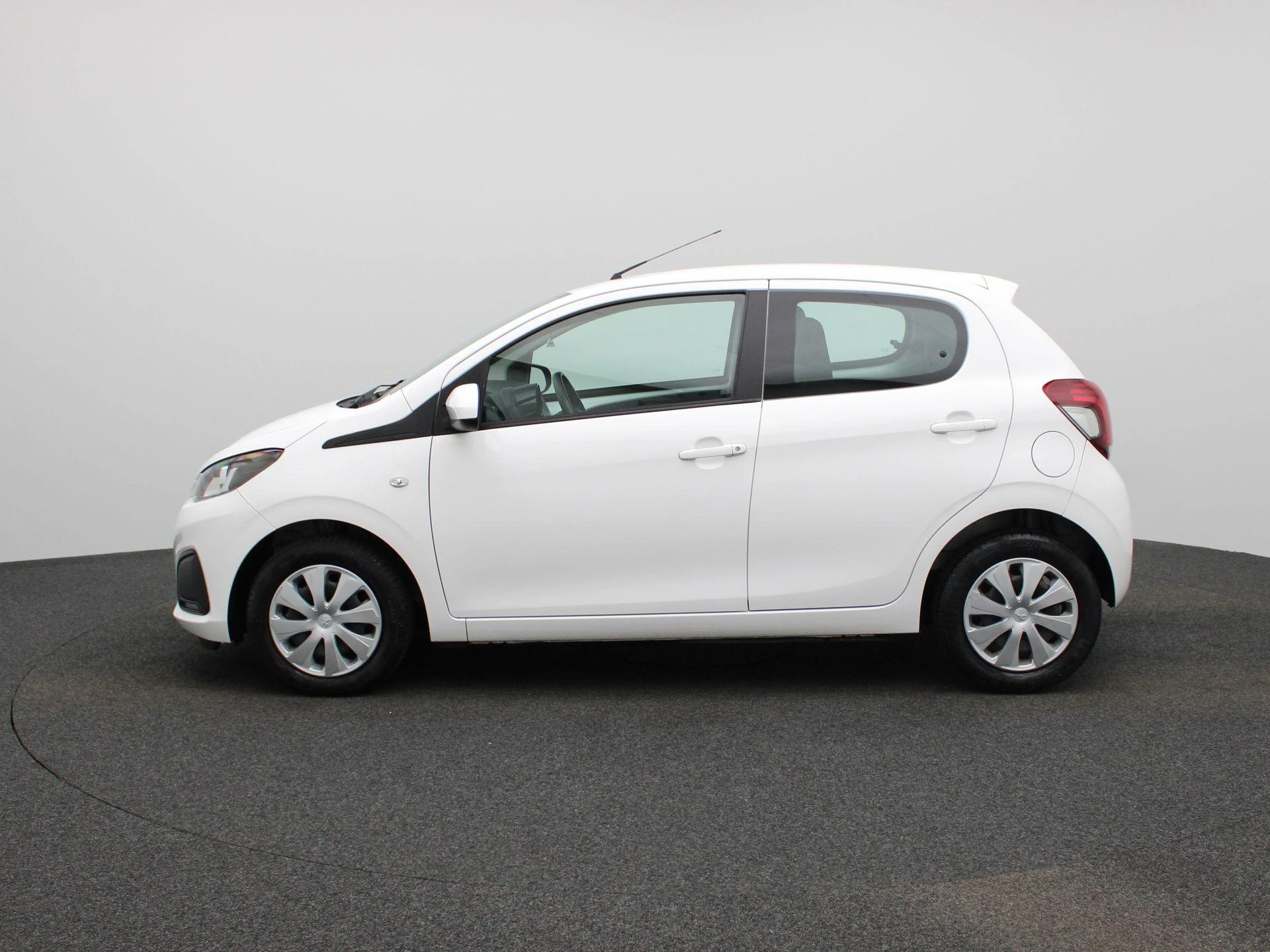 Peugeot 108 met kenteken P-342-BF – autofoto 5