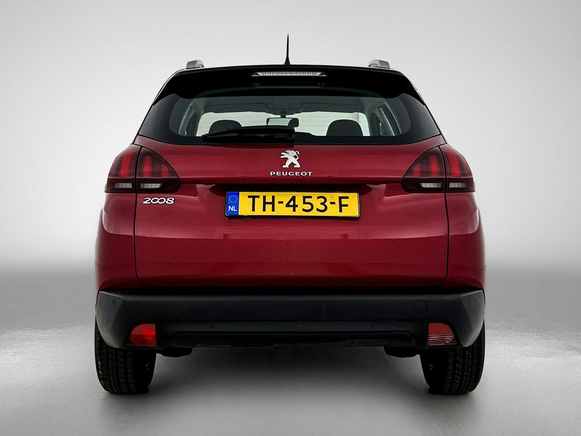 Peugeot 2008 met kenteken 44100 – autofoto 5
