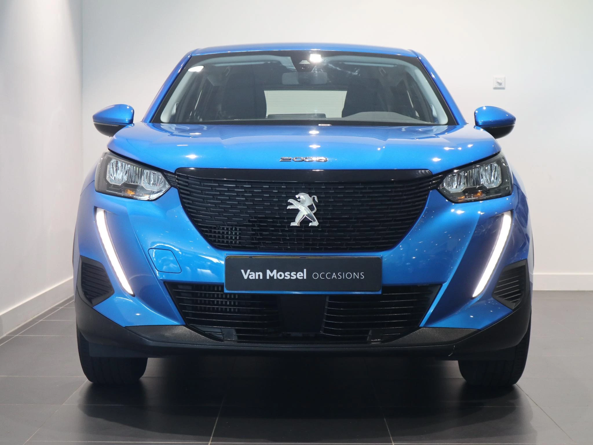 Peugeot 2008 met kenteken 55100 – autofoto 4