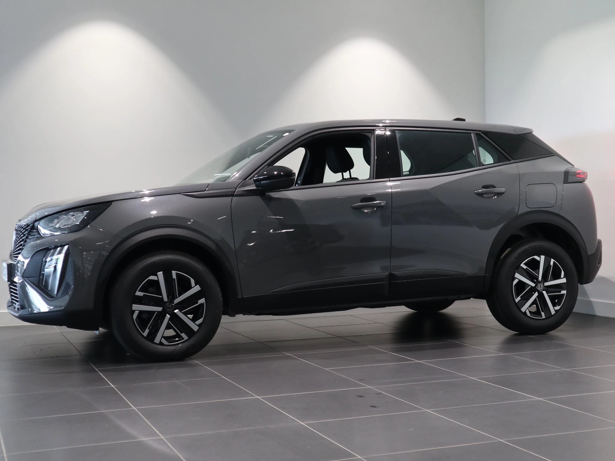 Peugeot 2008 met kenteken GRN-30-S – autofoto 5