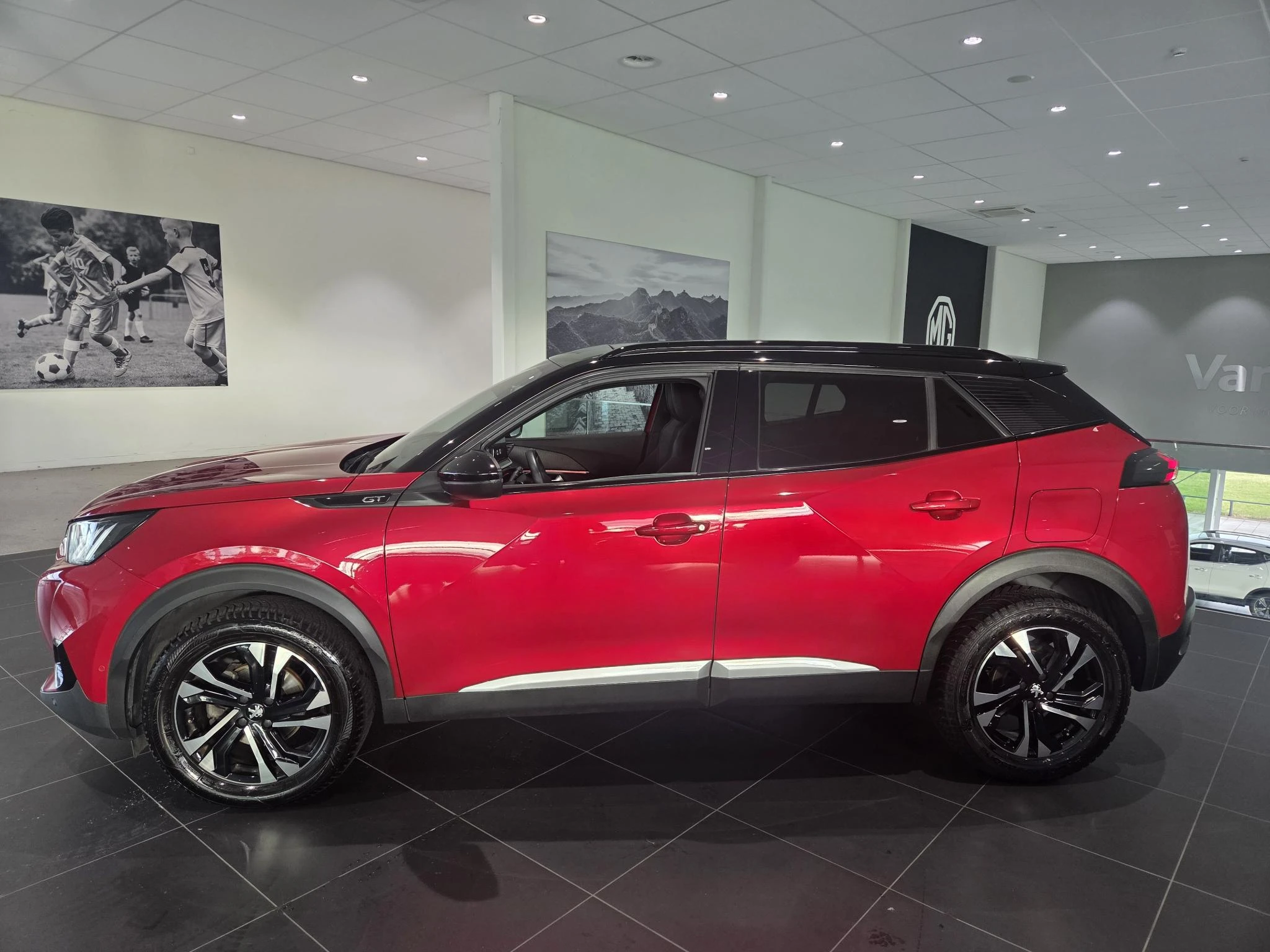 Peugeot 2008 met kenteken L-560-HG – autofoto 5