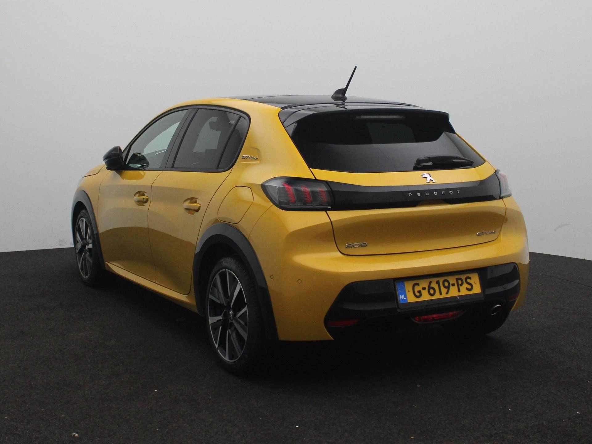 Peugeot 208 met kenteken 52100 – autofoto 3