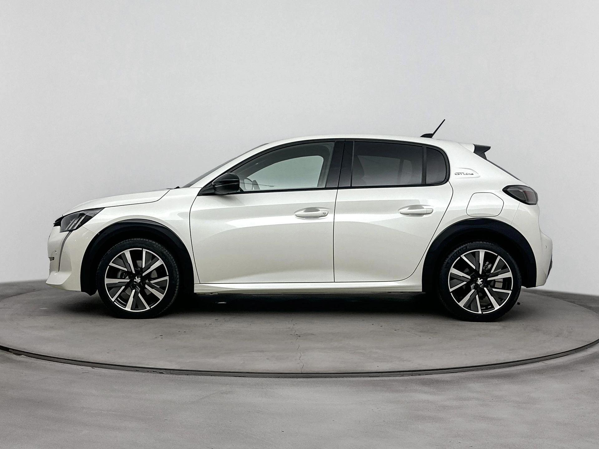 Peugeot 208 met kenteken 52100 – autofoto 4