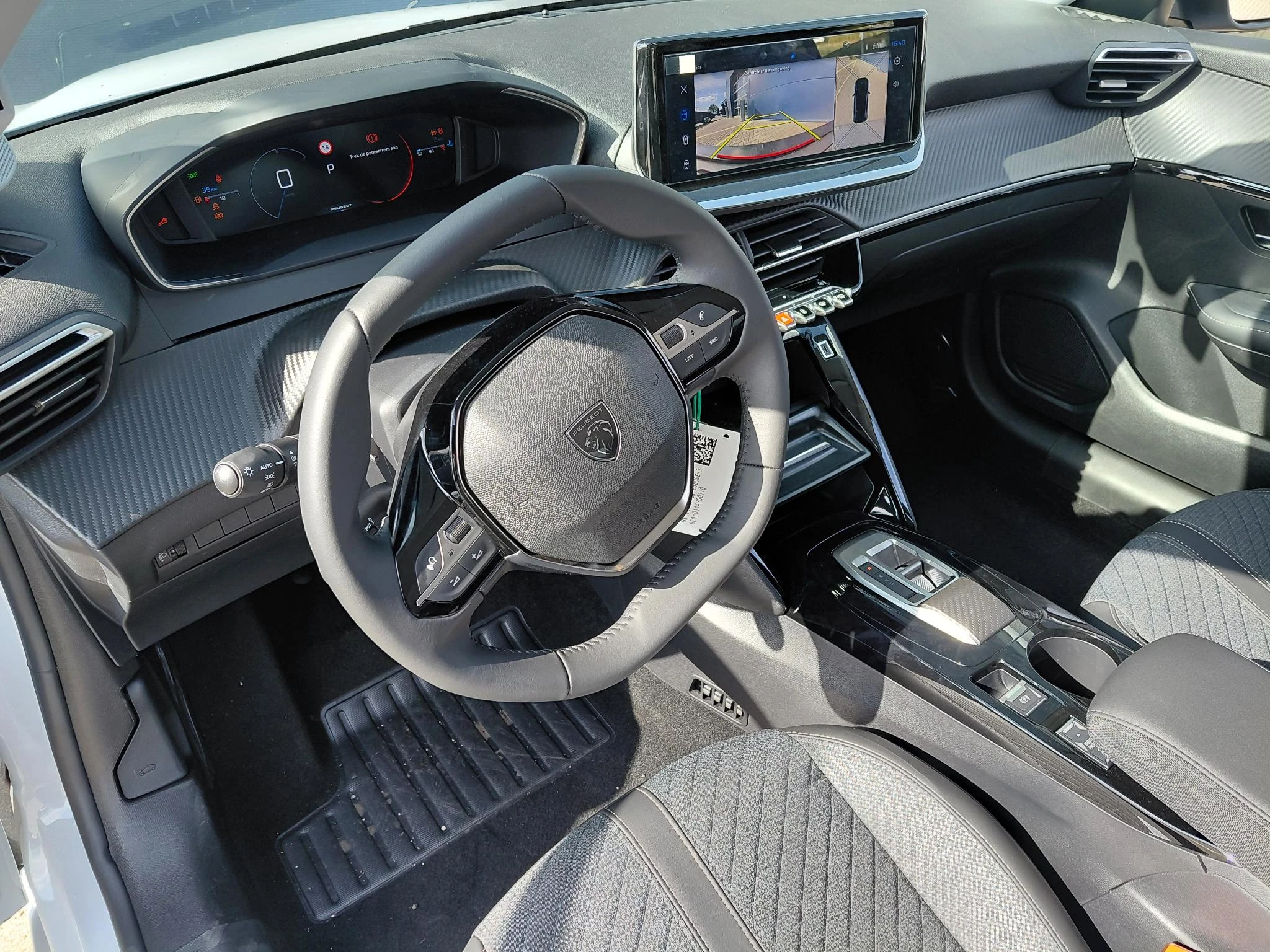 Peugeot 208 – autofoto 4