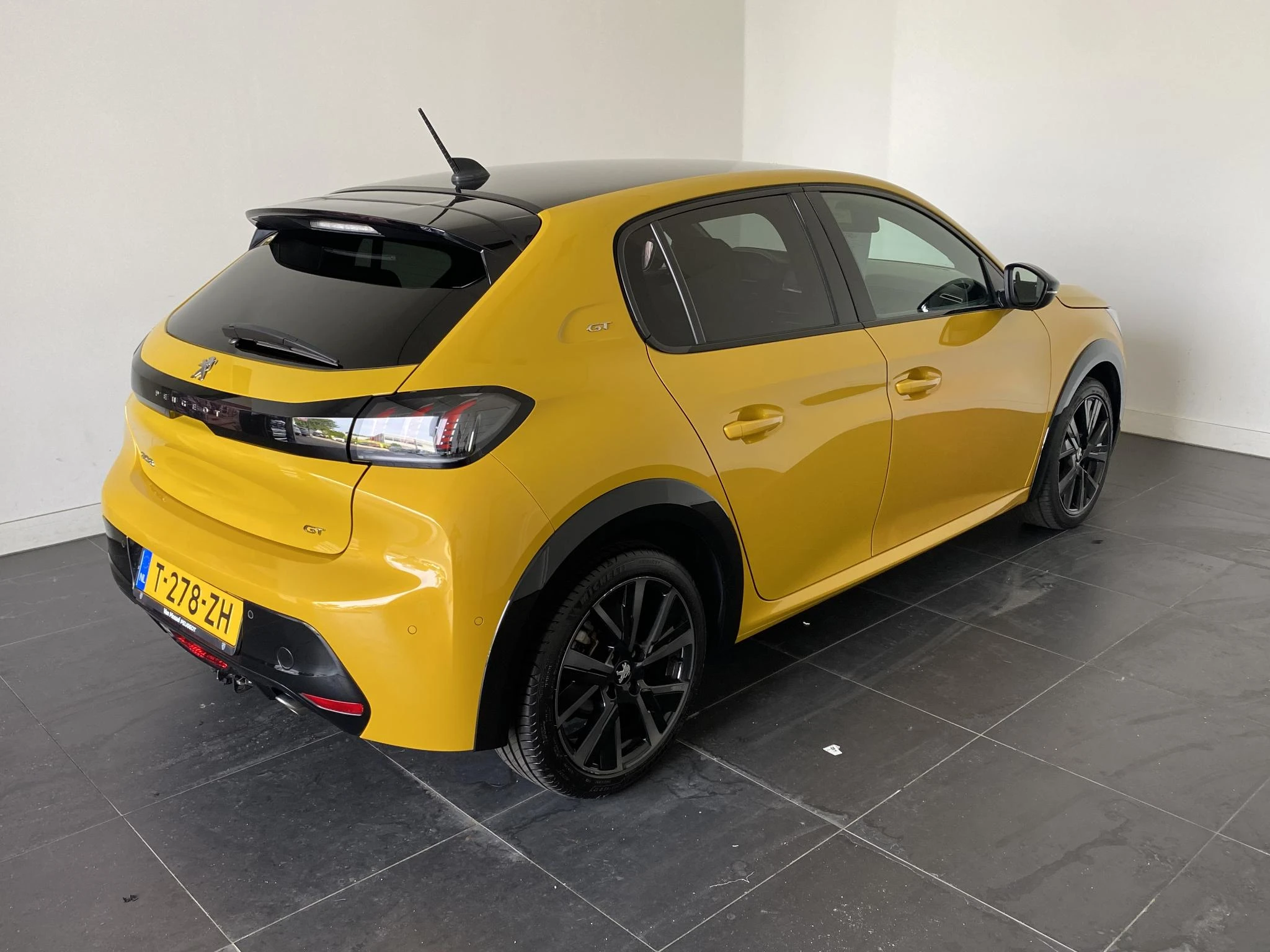 Peugeot 208 – autofoto 4