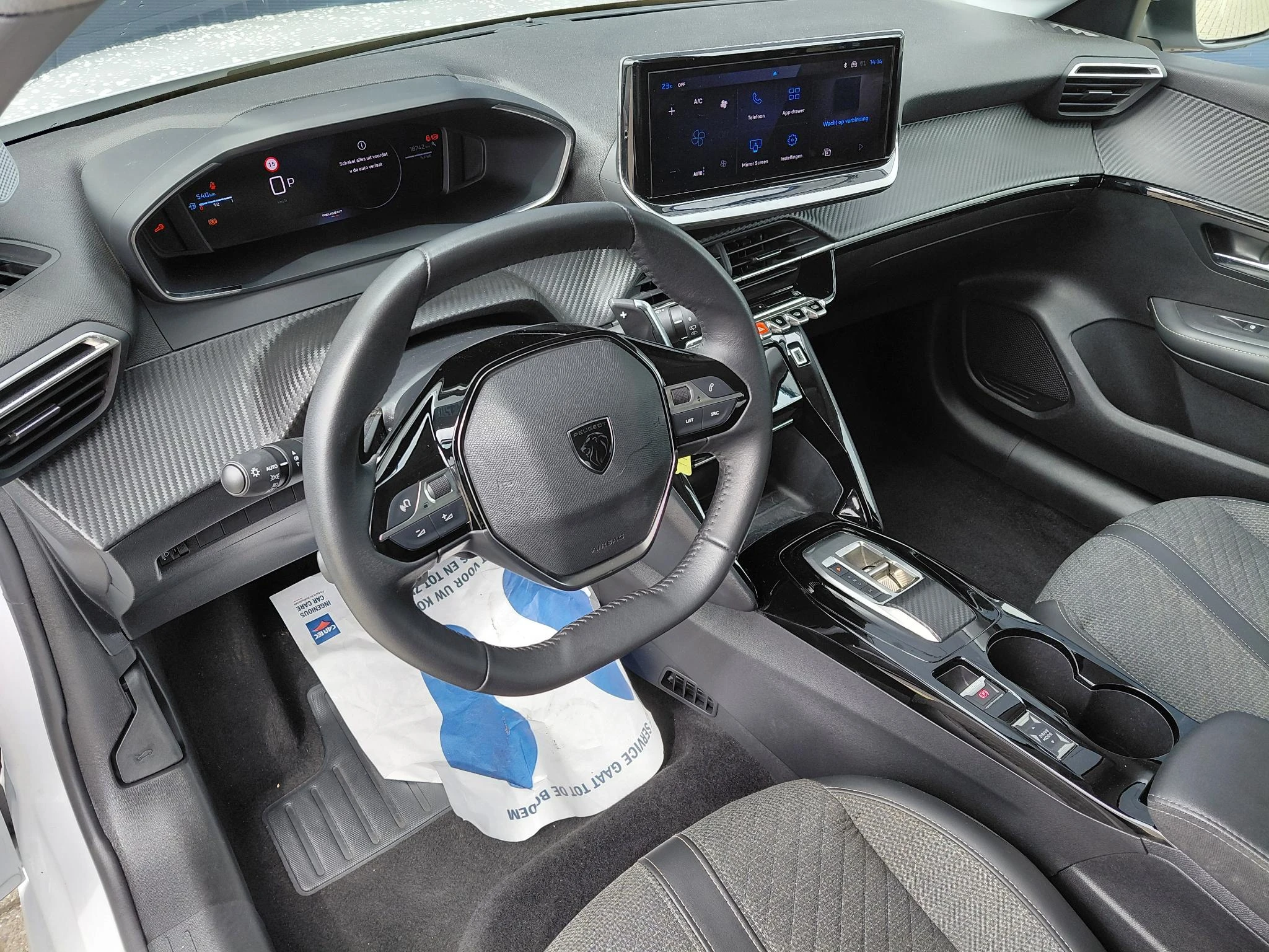 Peugeot 208 – autofoto 4