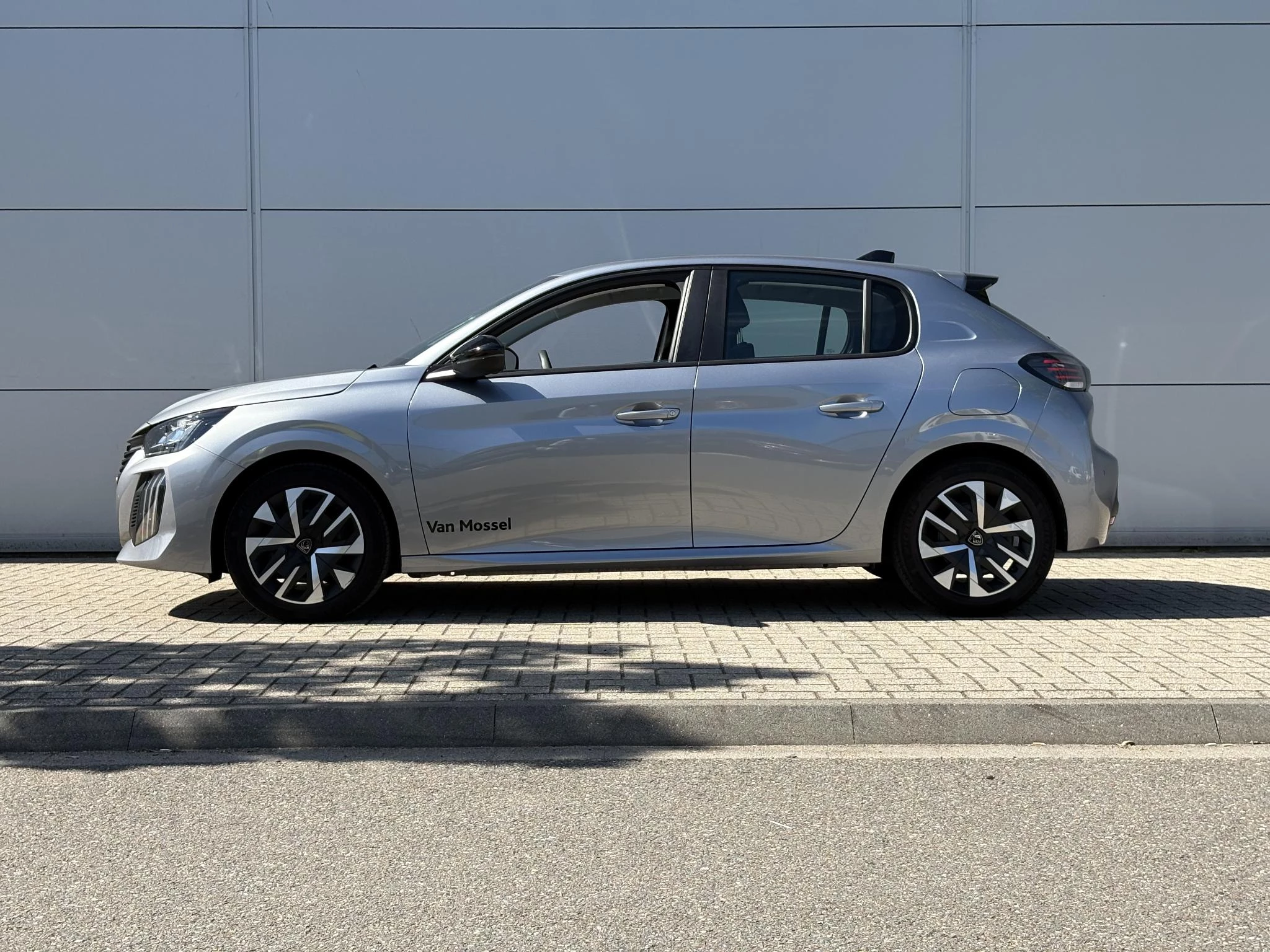 Peugeot 208 met kenteken HNJ-49-S – autofoto 4