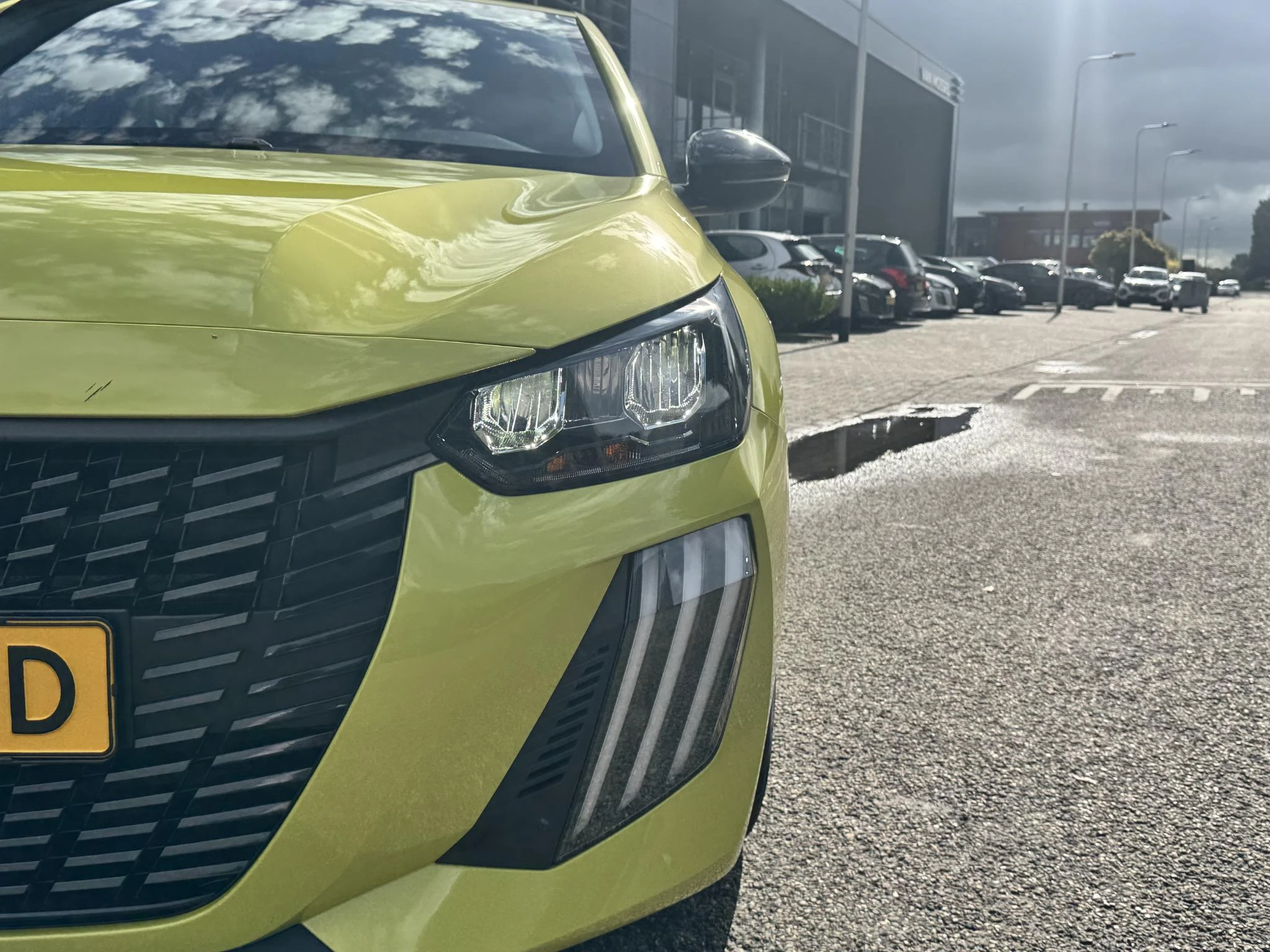 Peugeot 208 met kenteken KBK-90-D – autofoto 5