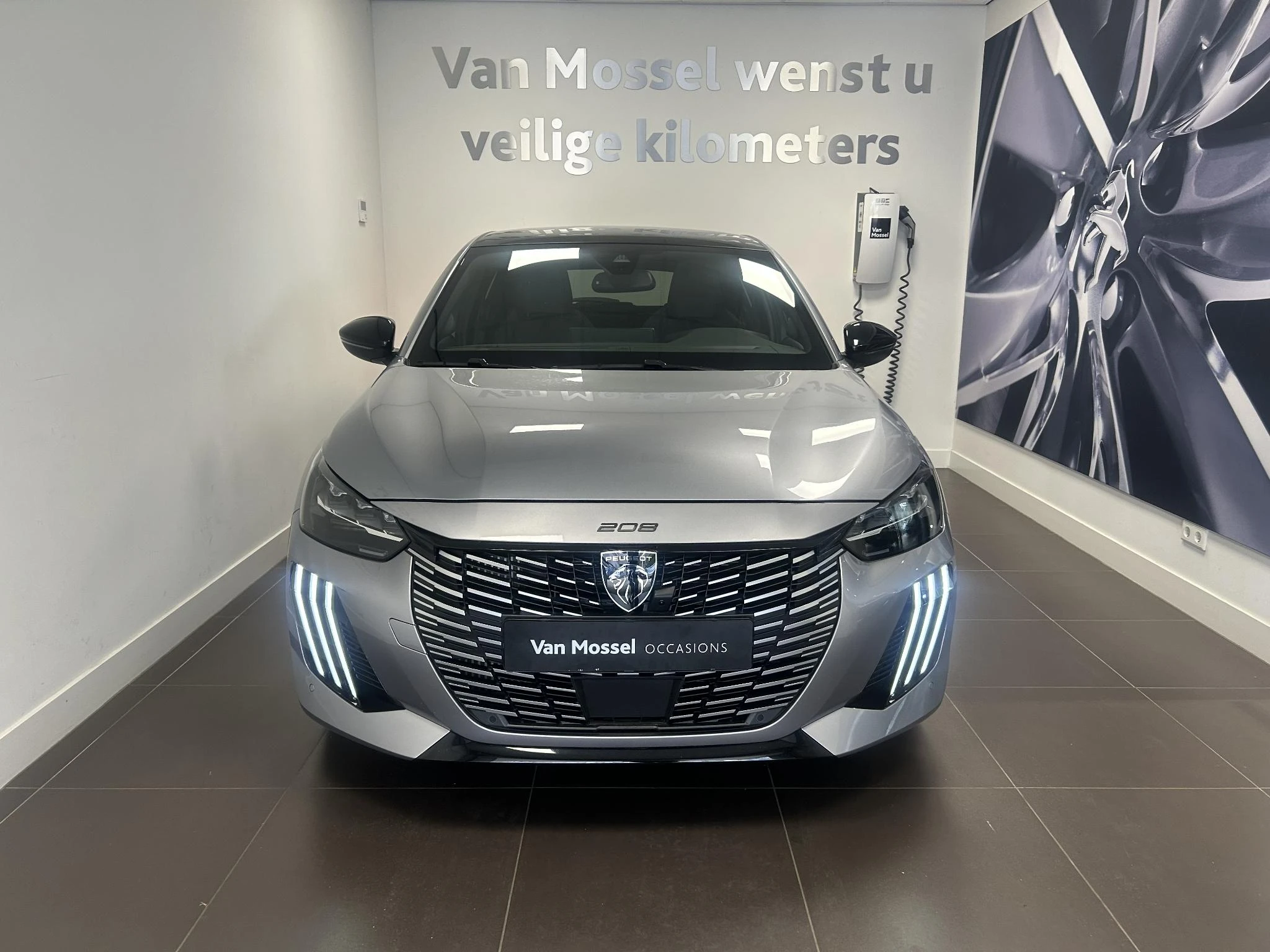 Peugeot 208 met kenteken KPL-50-B – autofoto 3