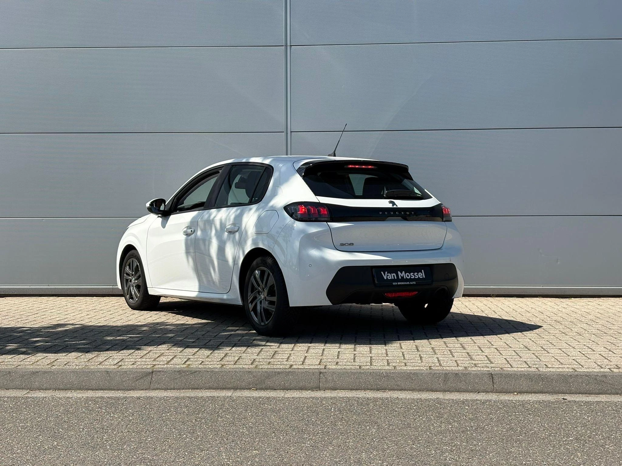 Peugeot 208 met kenteken N-189-LH – autofoto 5